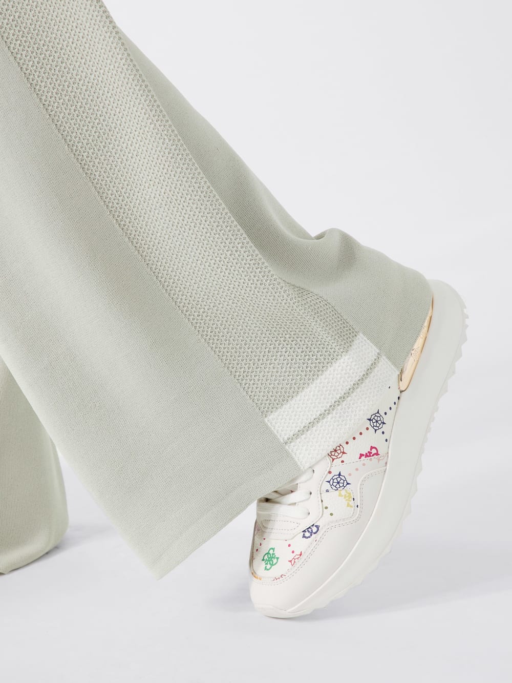 Viscose-blend sweatpants - Guess