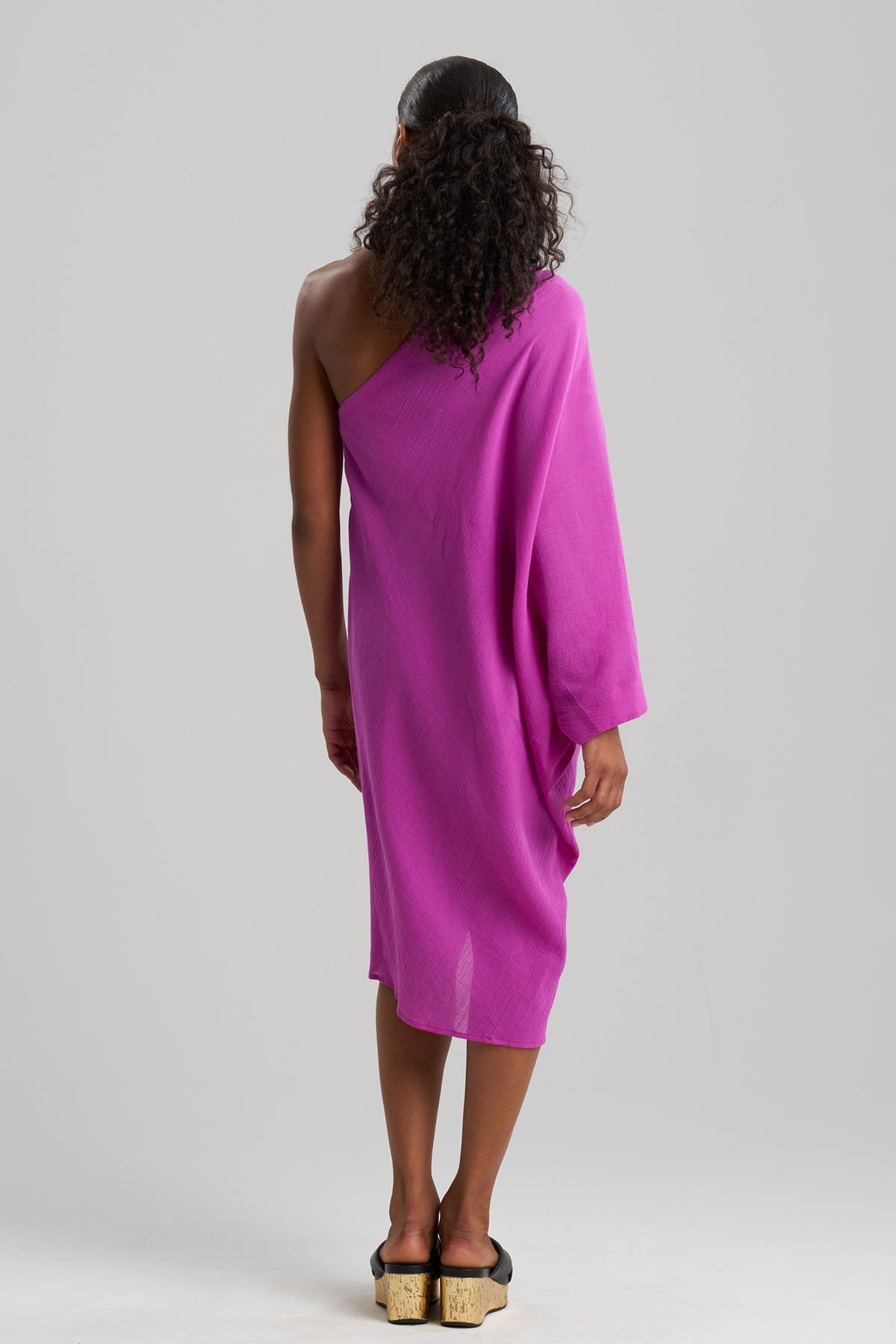 NATORI Cotton Gauze Applique One Shoulder Dress