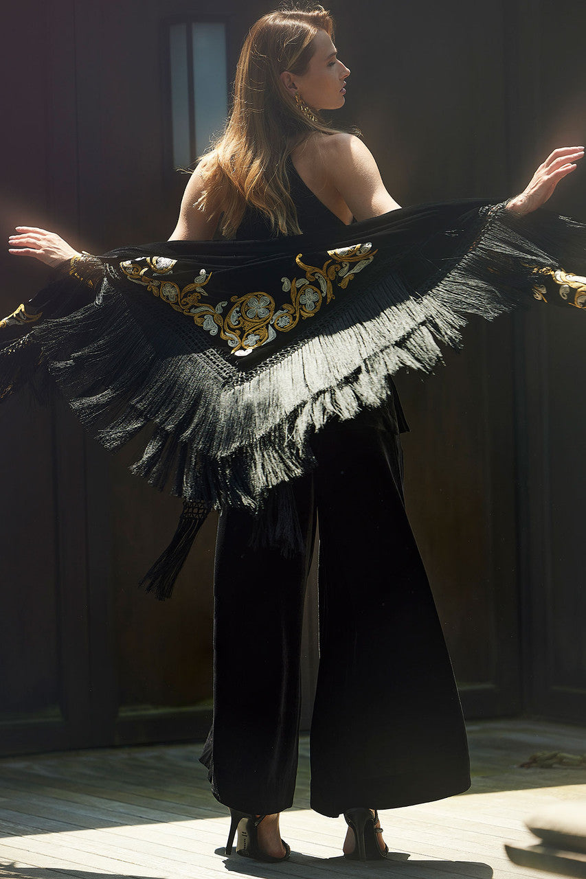 NATORI Buy Silk Dupioni Embroidered Silk Fringe Shawl in Black Online