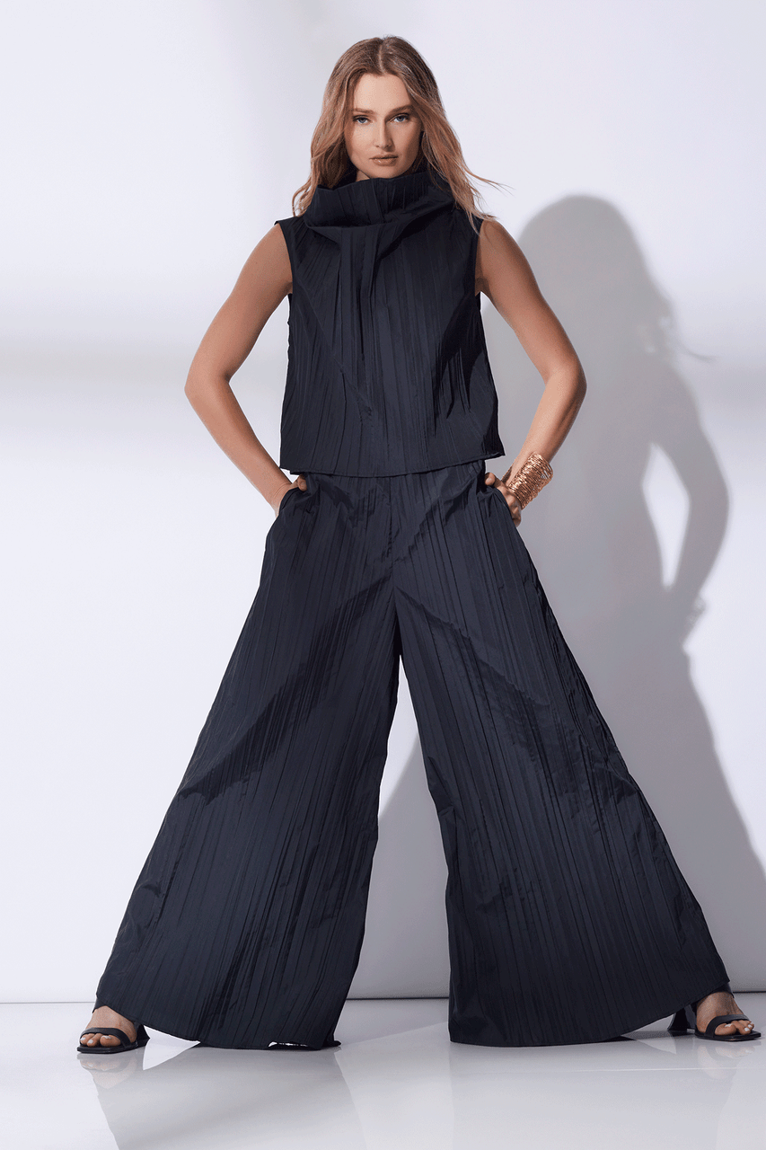 NATORI Buy Taffeta Plisse Pants in Black Online