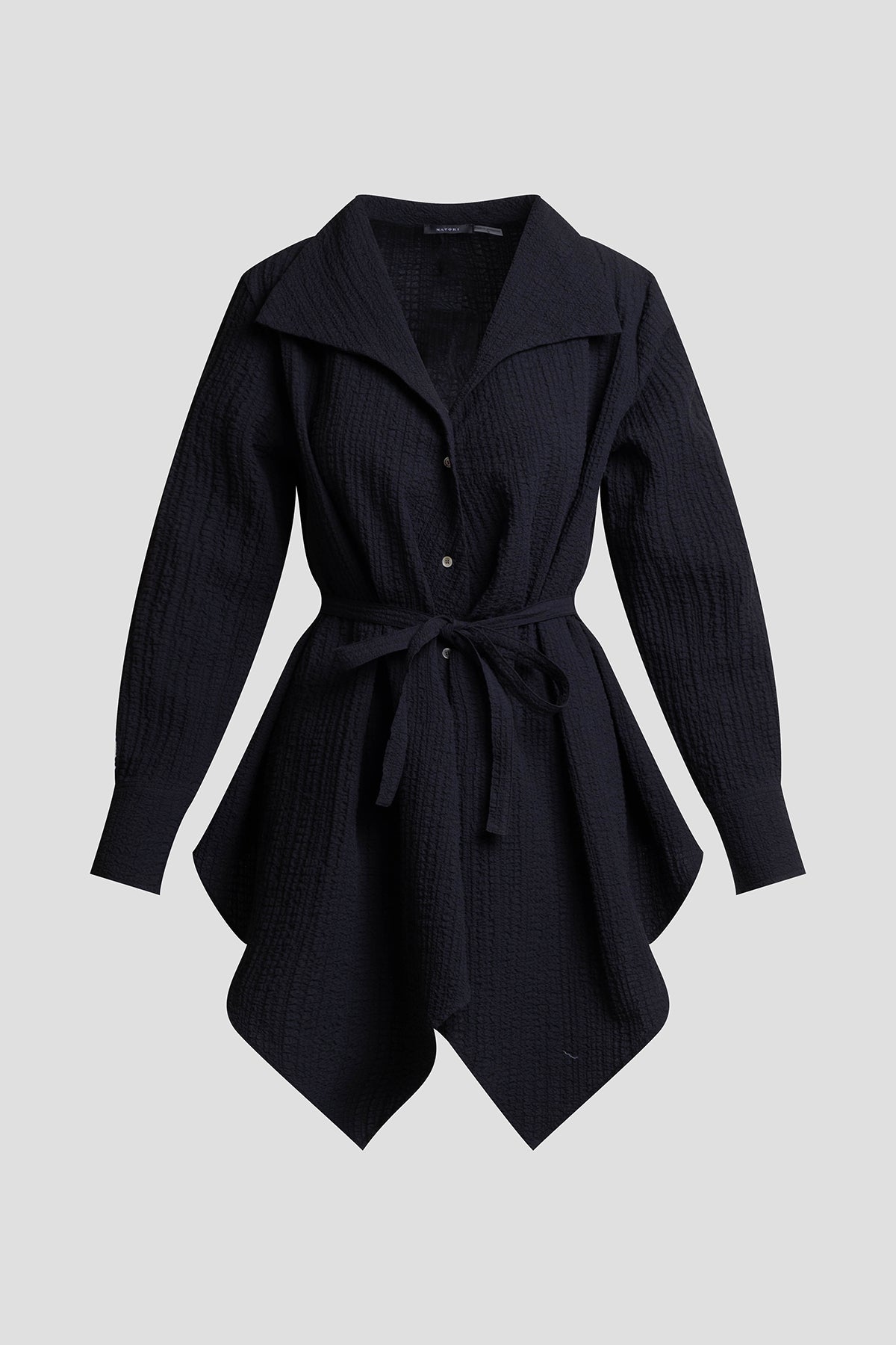 NATORI Matelassé Cotton Handkerchief Hem Shirt