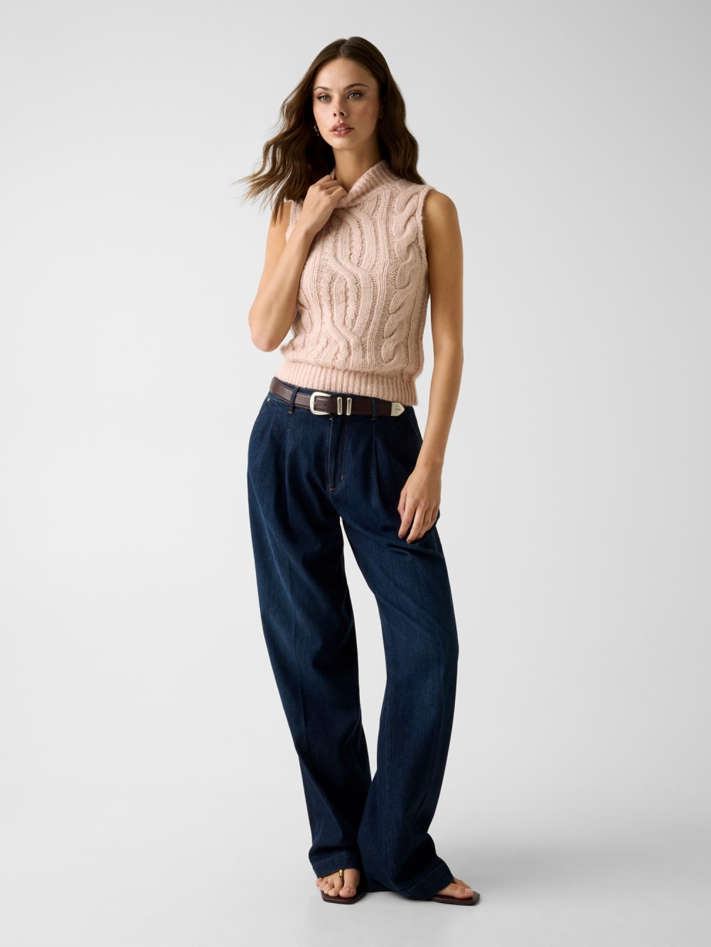 Sleeveless wool-blend sweater - Guess