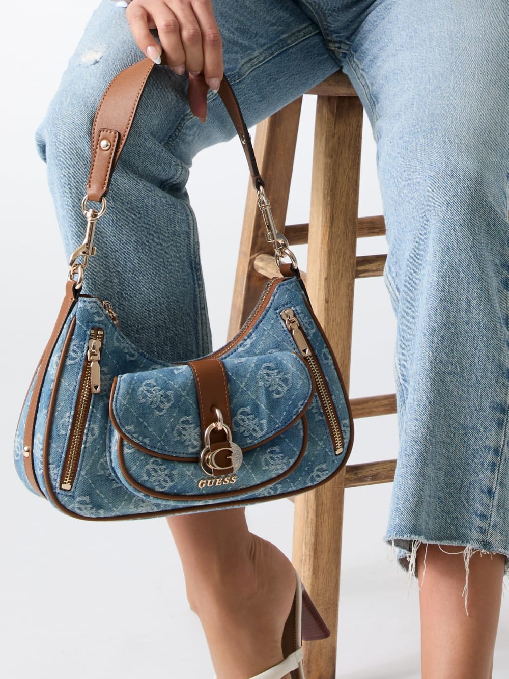 Jessa Shoulder Bag - Guess