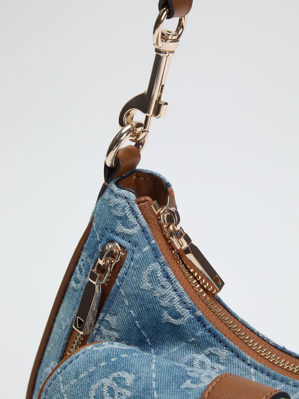 Jessa Shoulder Bag - Guess