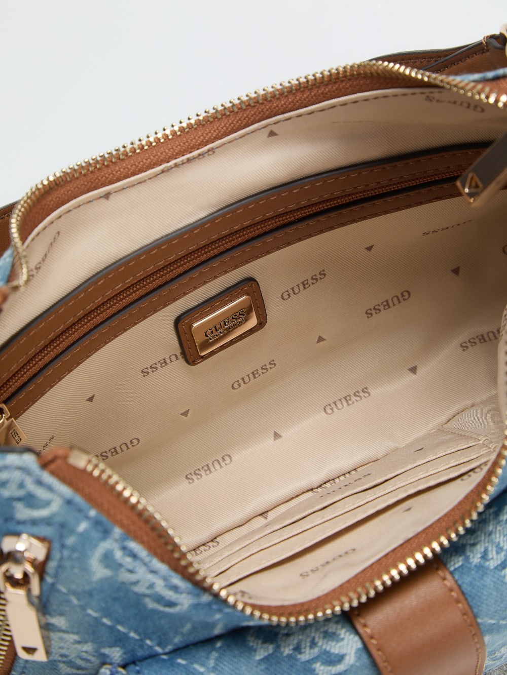 Jessa Shoulder Bag - Guess