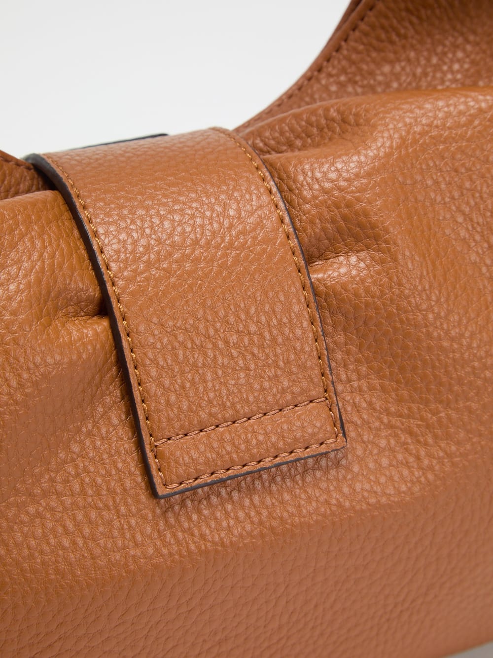 Camden Shoulder Bag - Guess