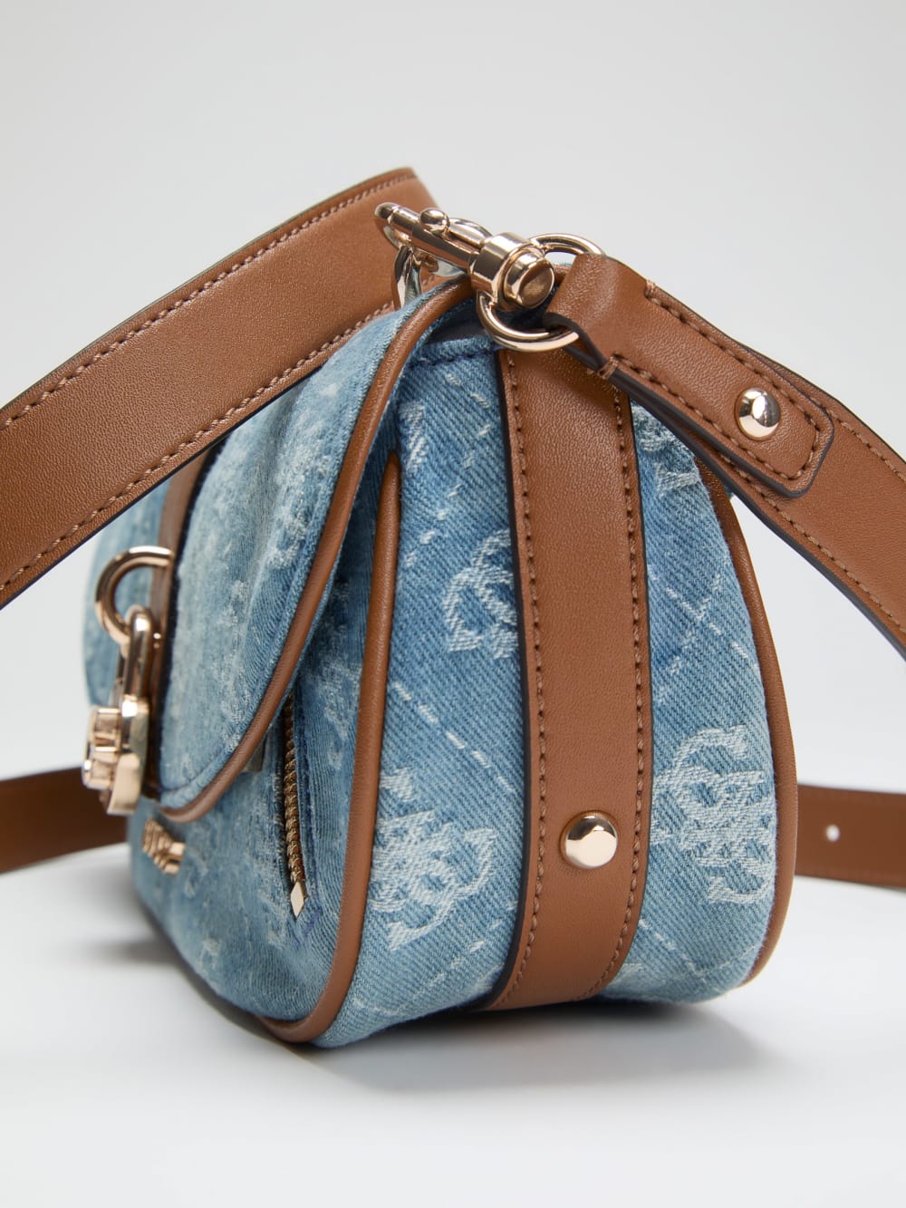 Jessa Shoulder Bag - Guess