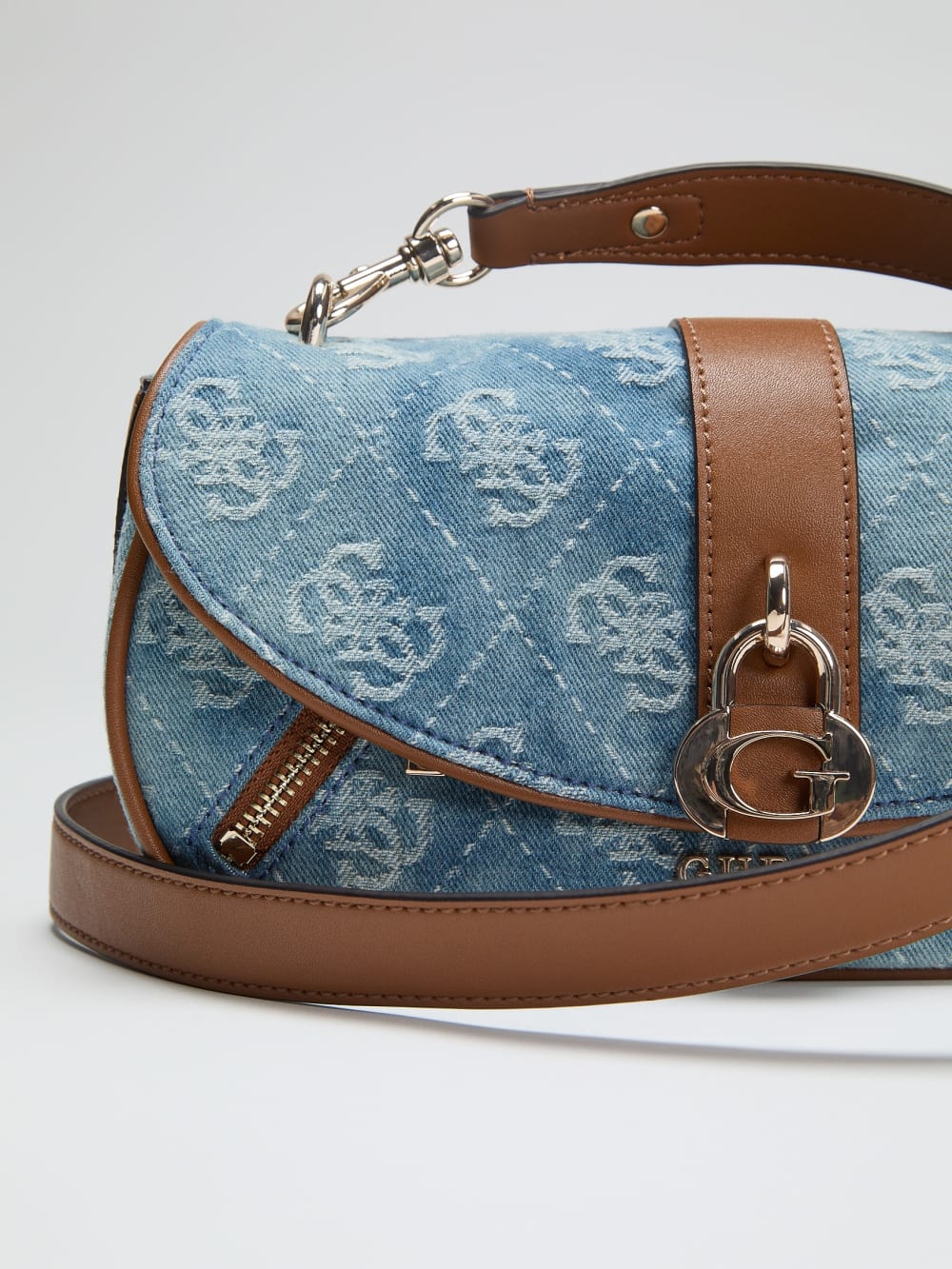 Jessa Shoulder Bag - Guess