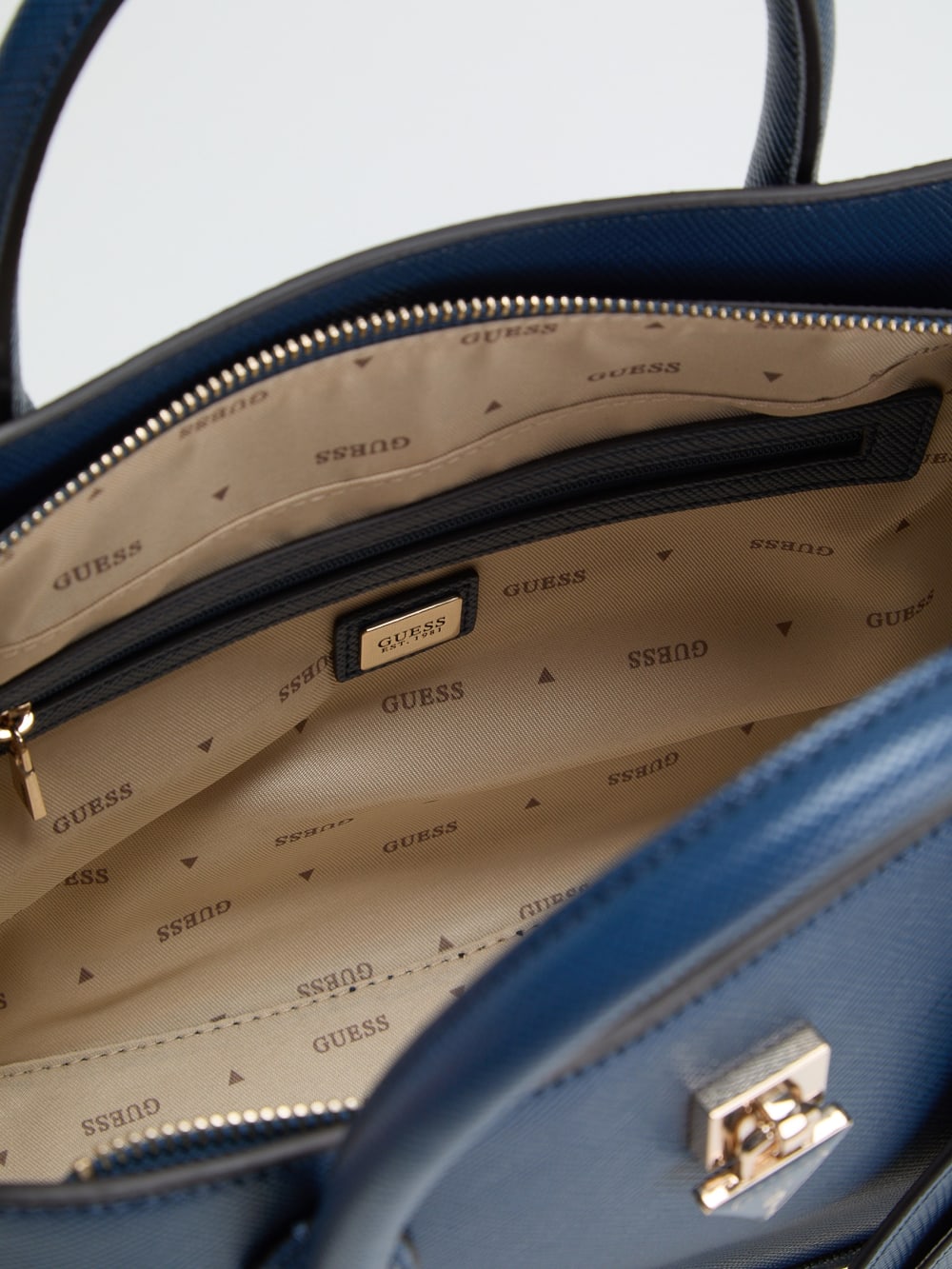 Patsie Satchel - Guess