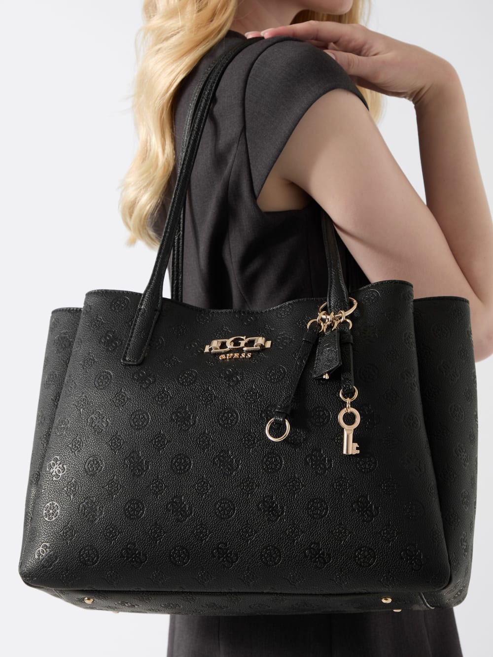 Anise Shopper - Guess