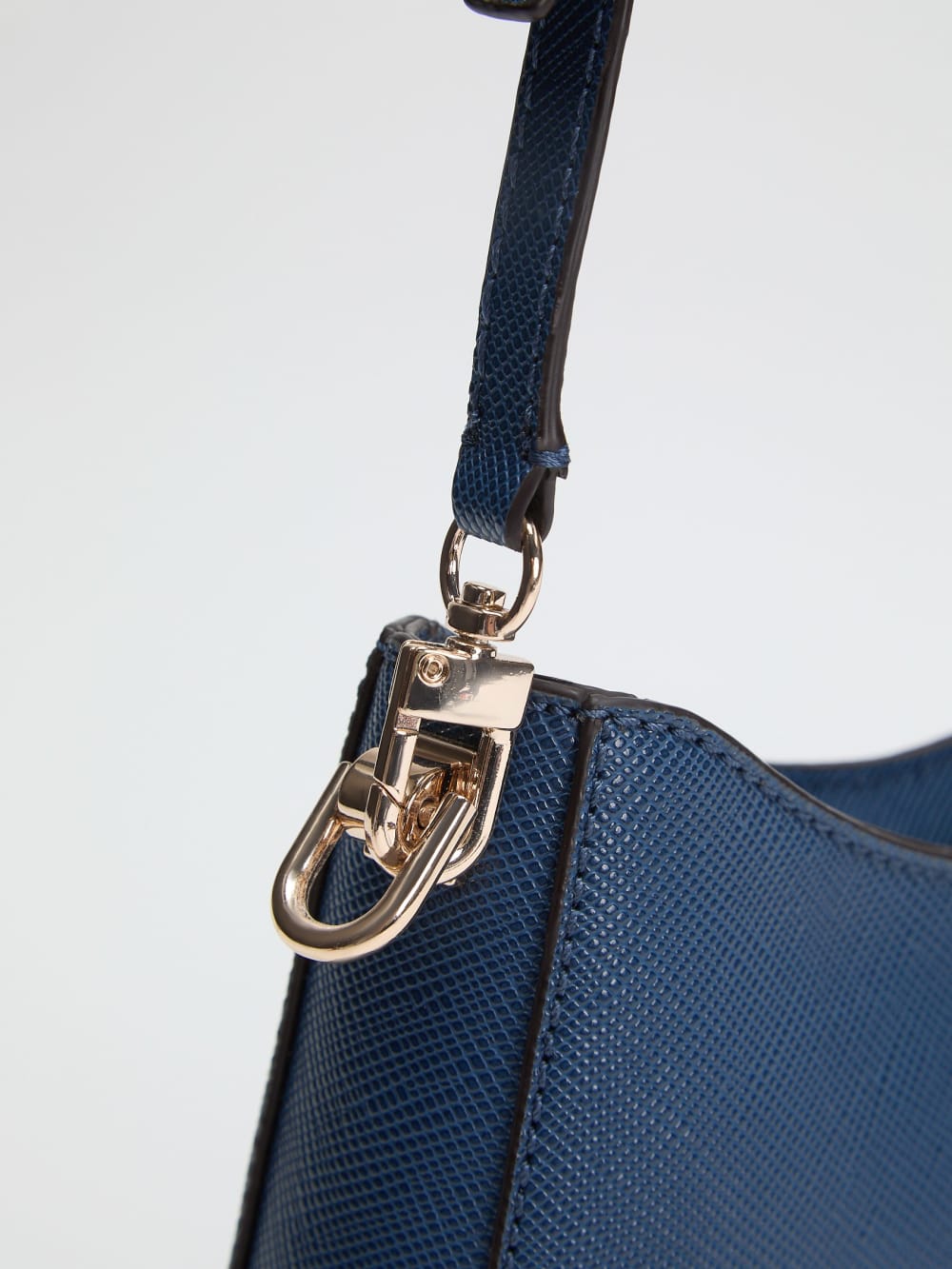 Patsie Shoulder Bag - Guess