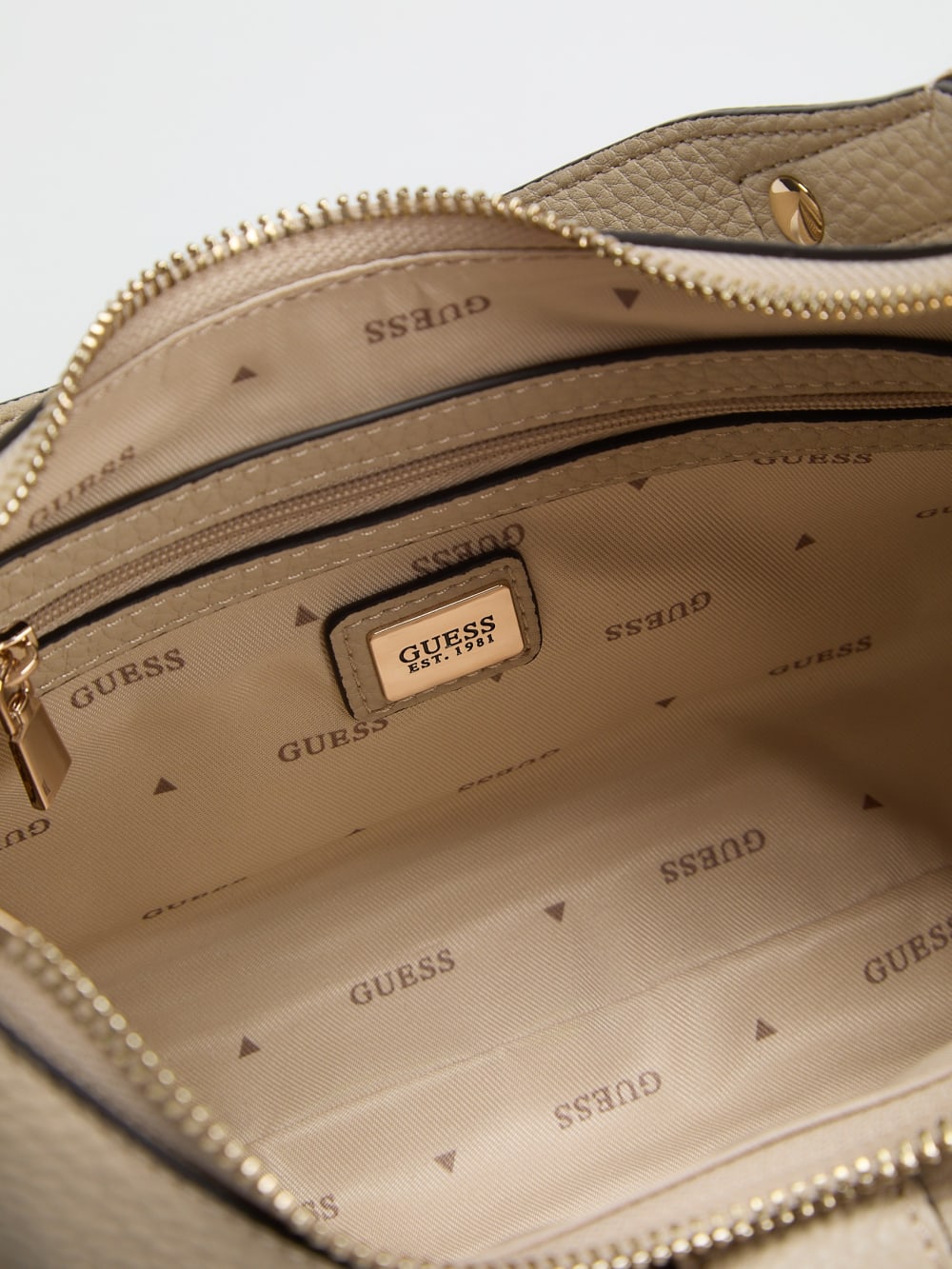 Jessa Logo Shoulder Bag - Guess