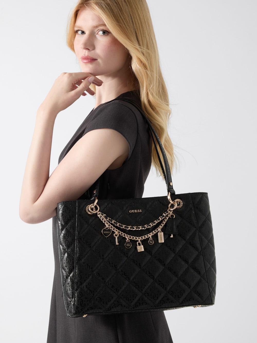 Libby Quilted Shopper - Guess