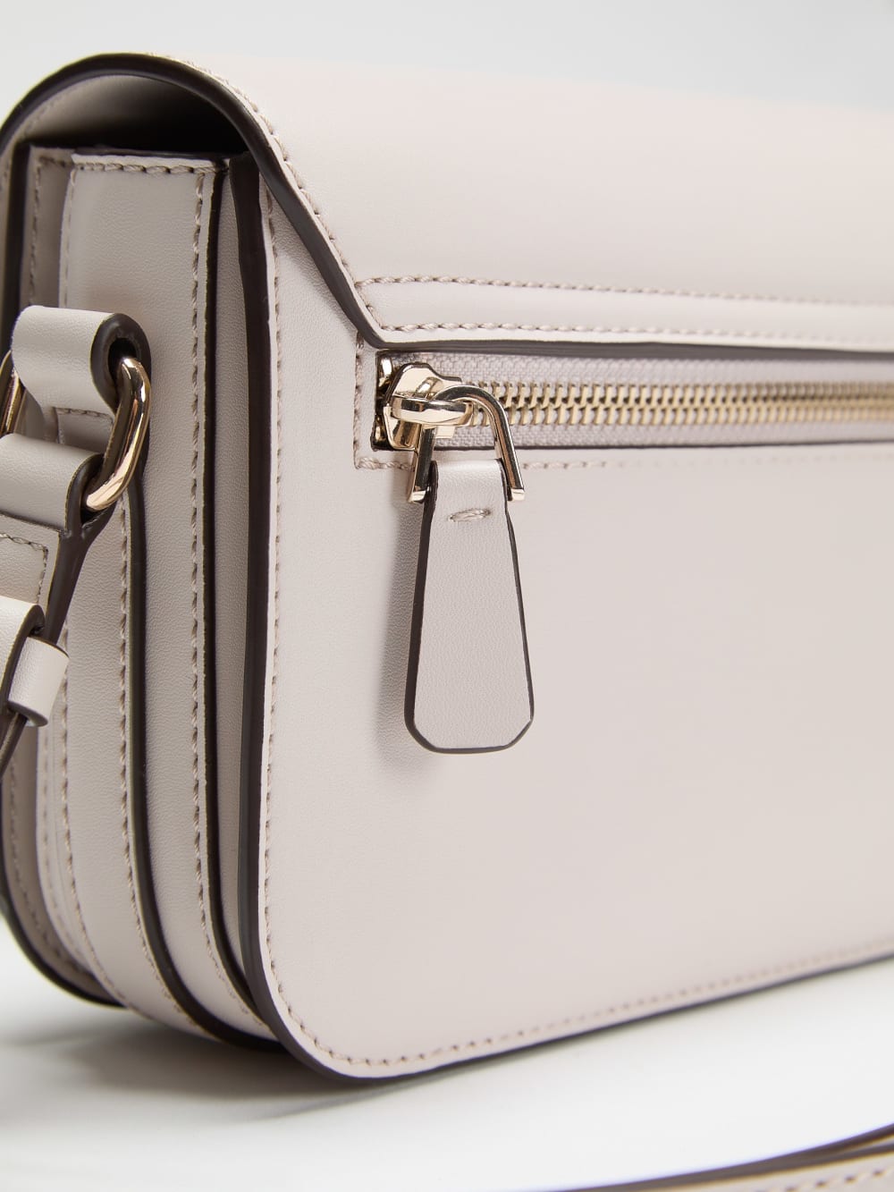 Janie Logo Crossbody Bag - Guess