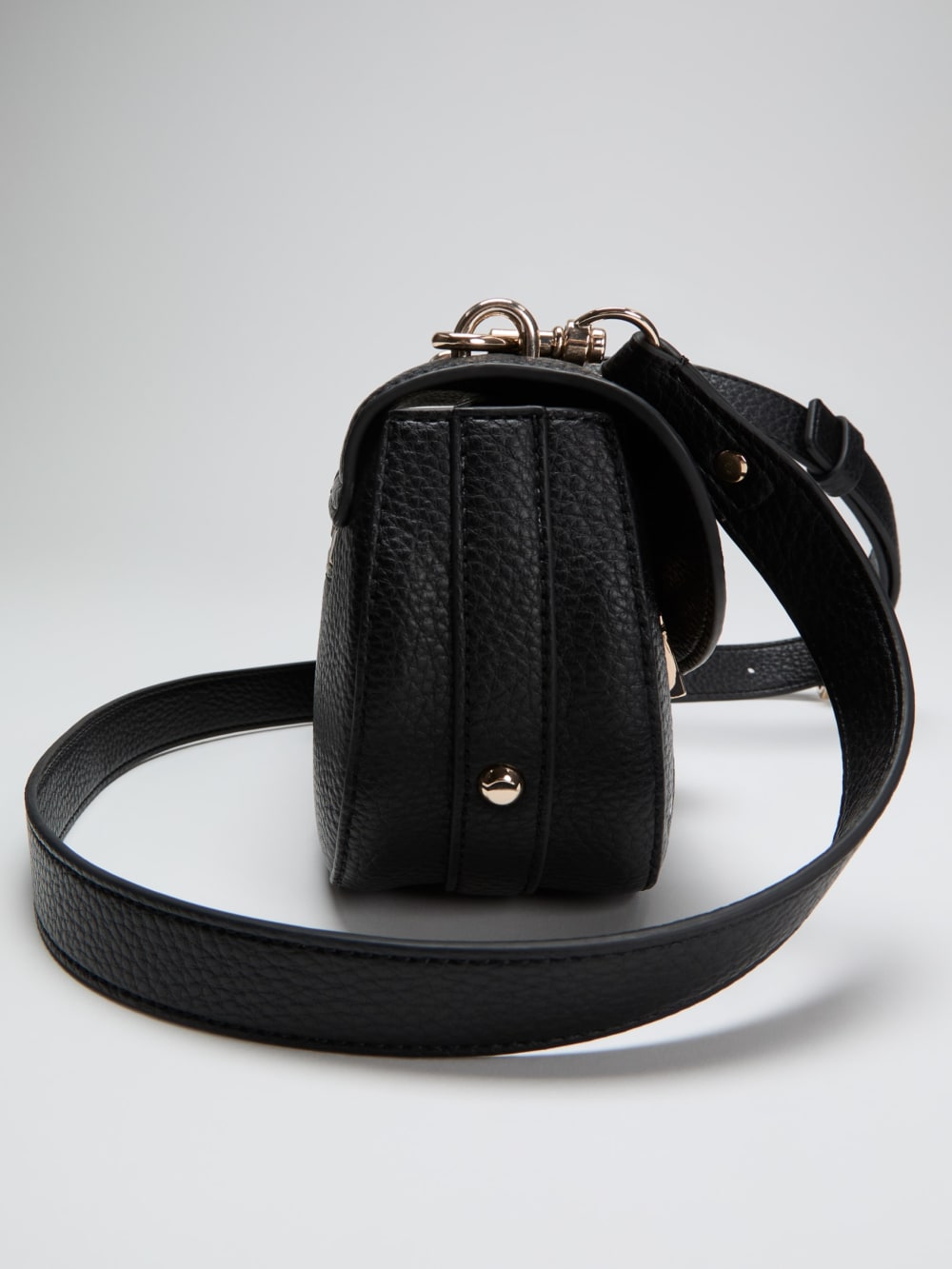 Jessa Logo Crossbody Bag - Guess