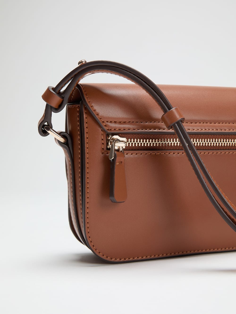 Janie Logo Crossbody Bag - Guess