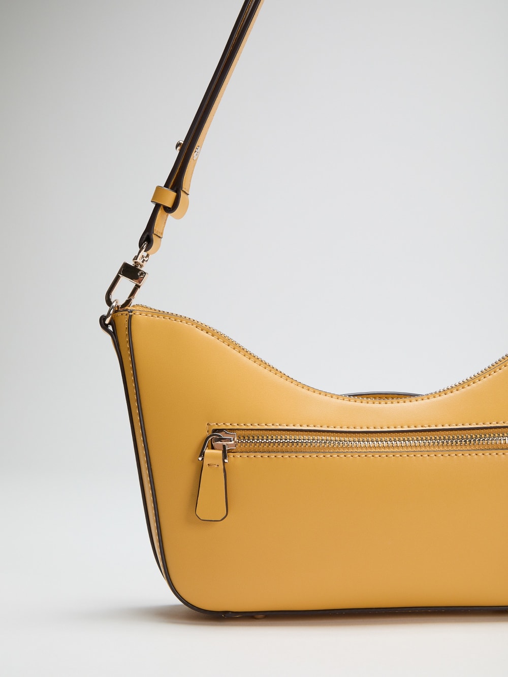 Janie Logo Shoulder Bag - Guess