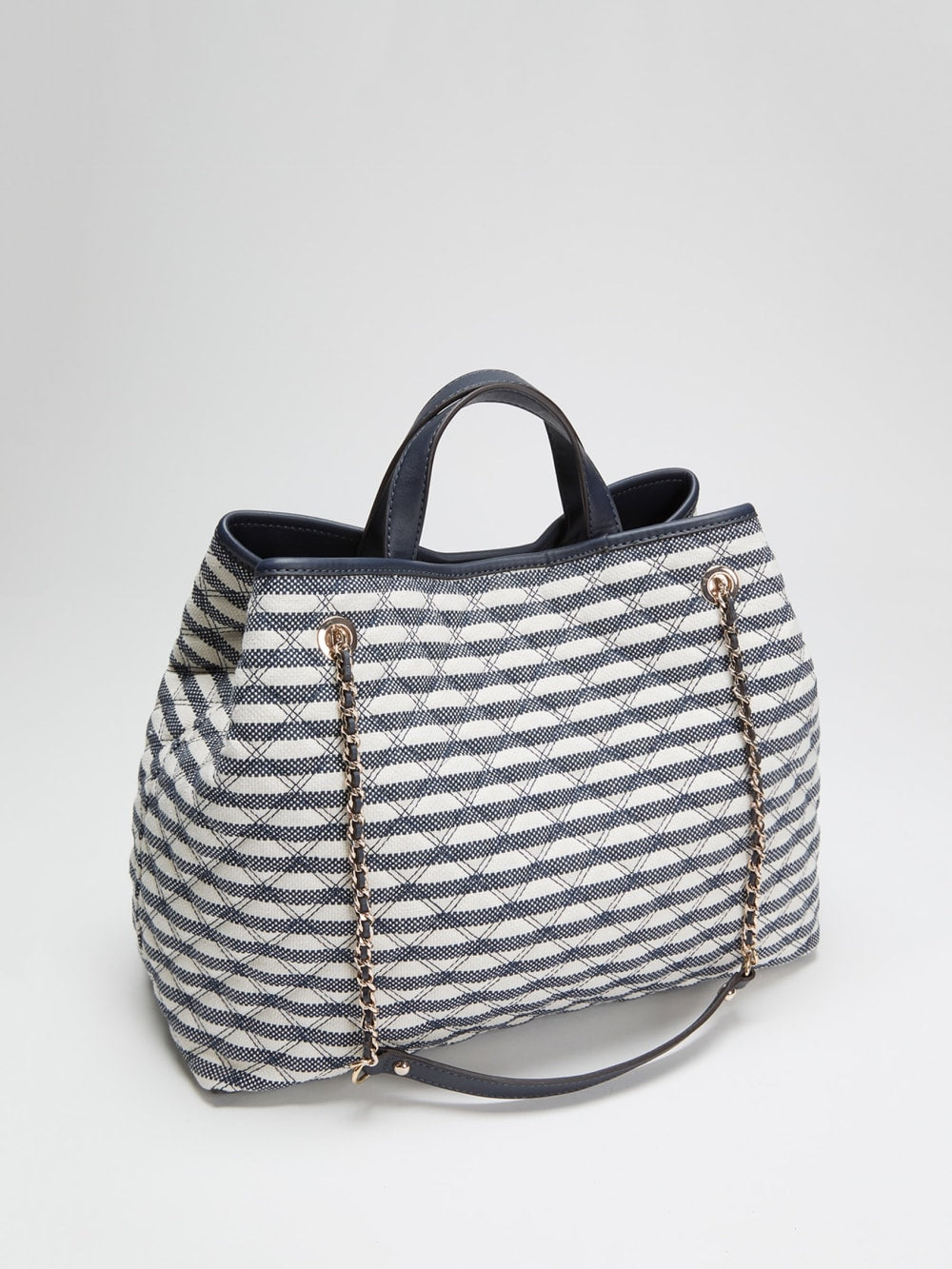 Giully Shopper - Guess