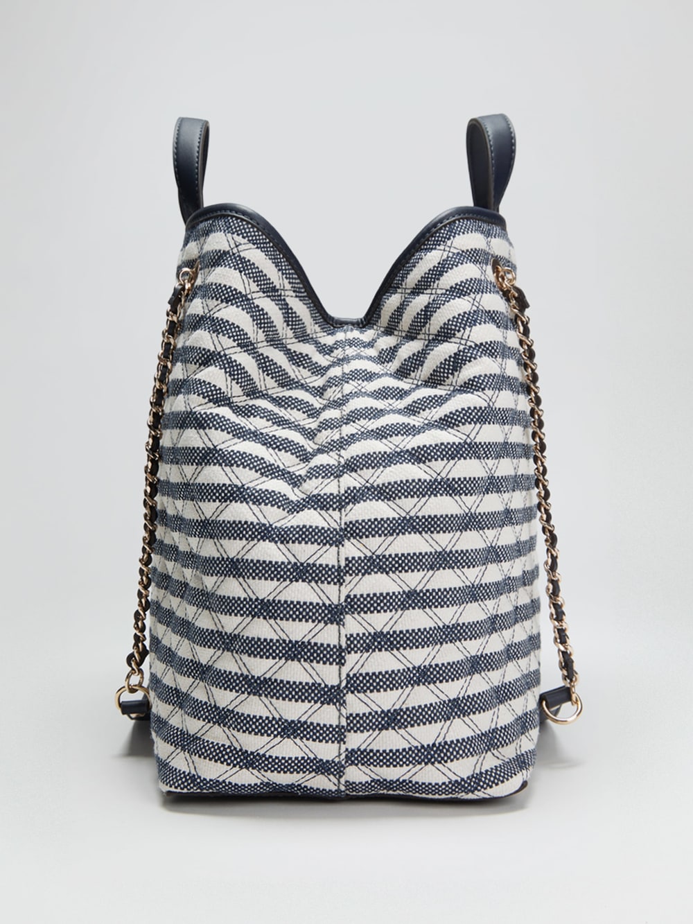 Giully Shopper - Guess