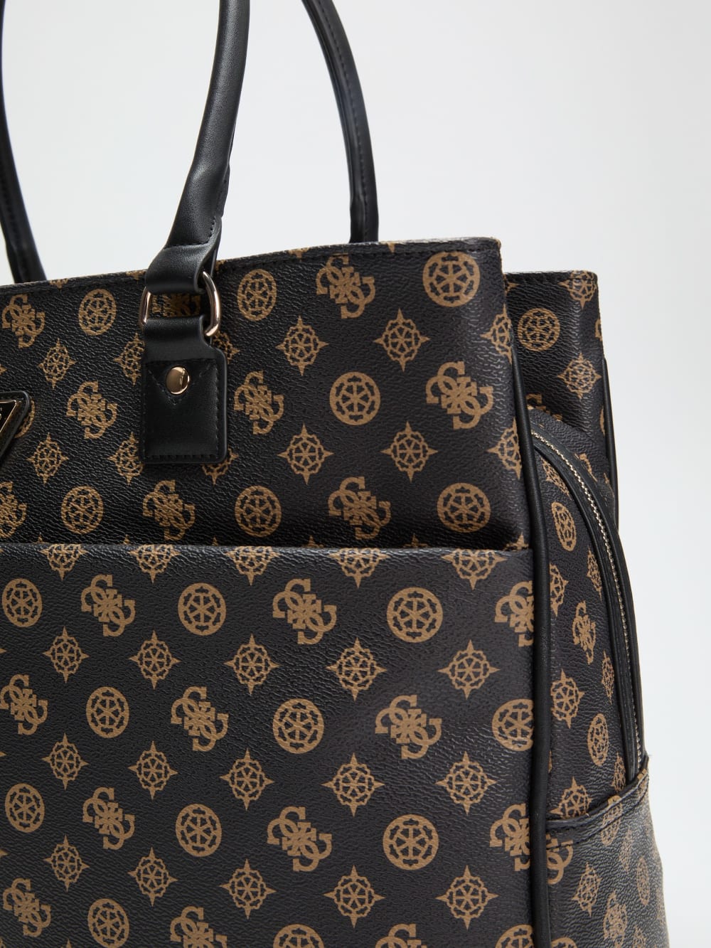 Wilder Peony Shopper Tote - Guess