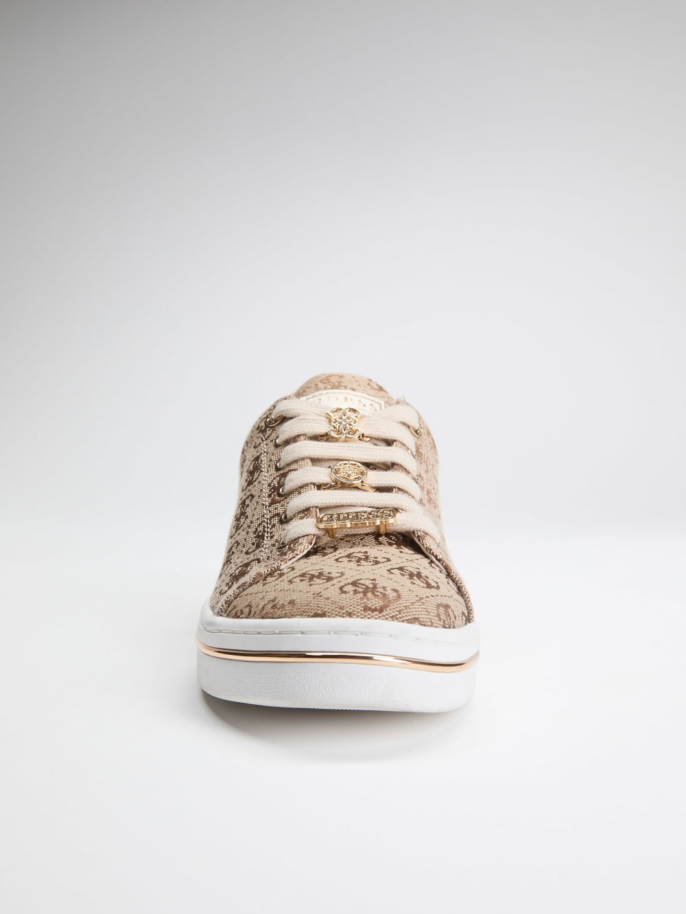 Stasey Quattro G Low-Top Sneakers - Guess