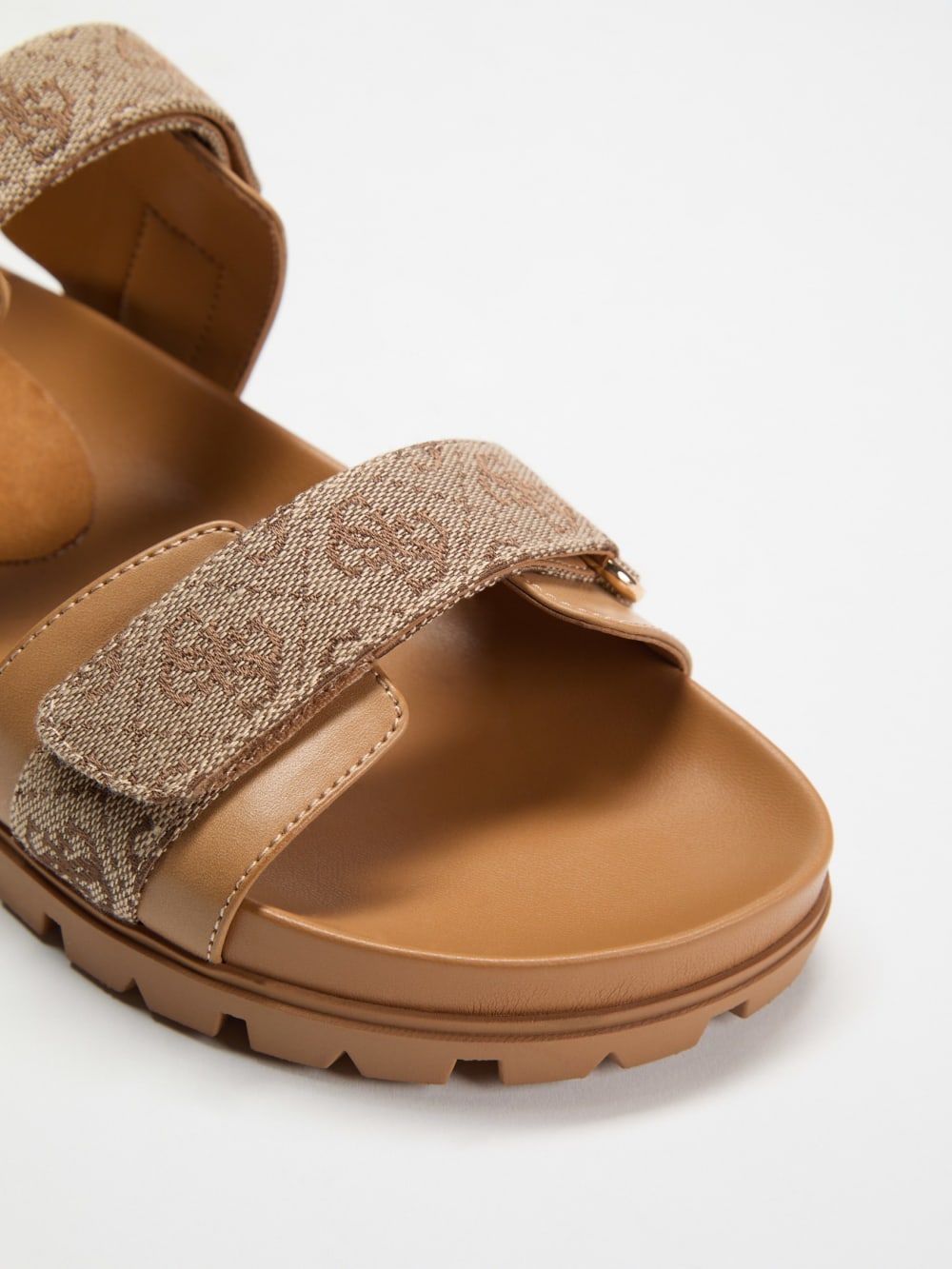 4G Logo Sandals - Guess