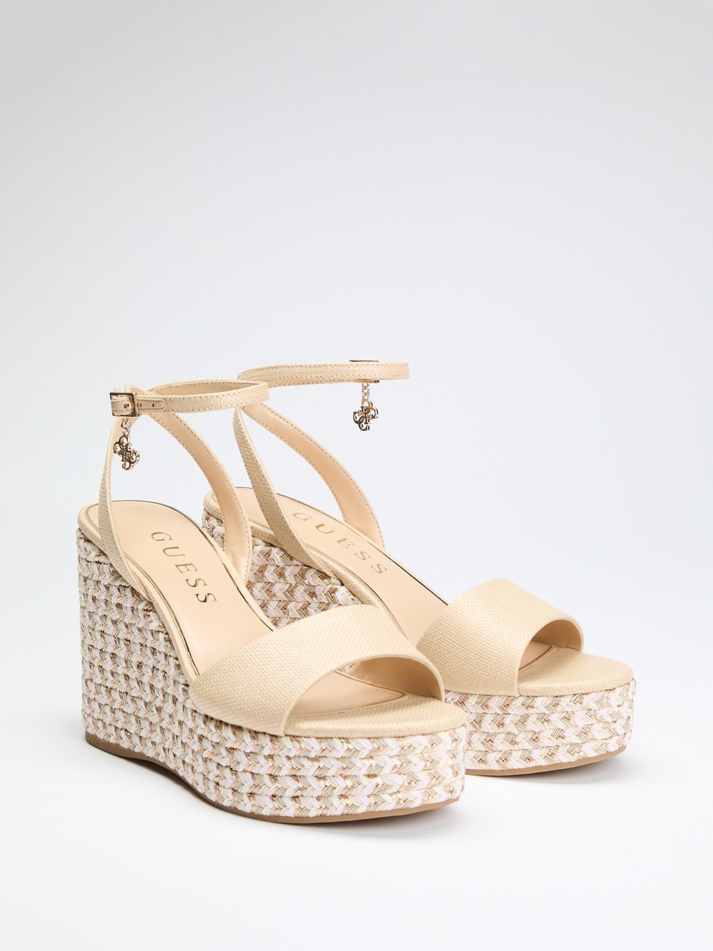 Everly Charm Wedge - Guess