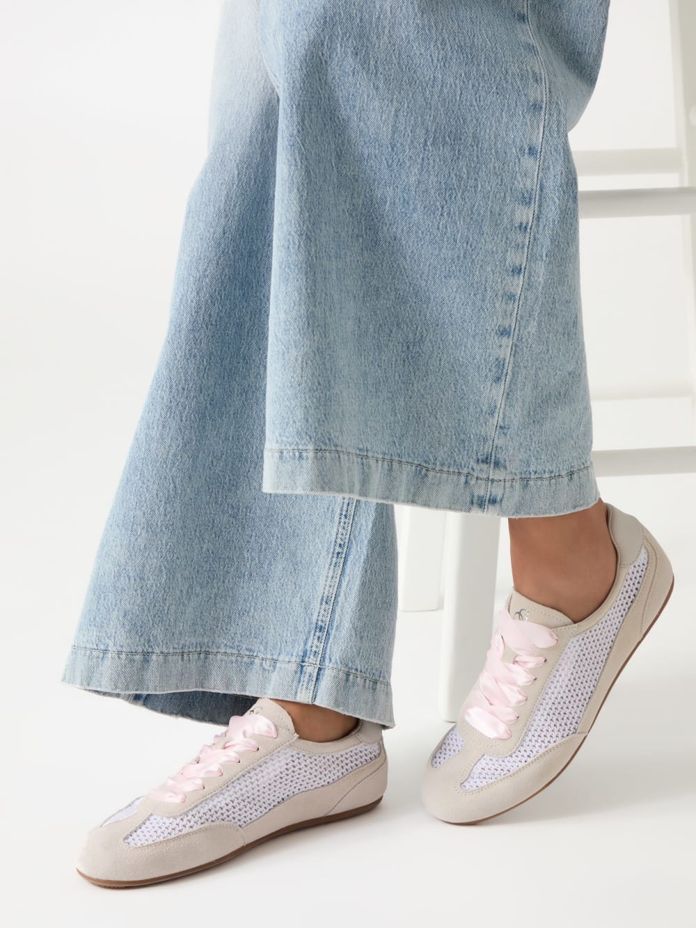 Releve Leather Sneakers - Guess