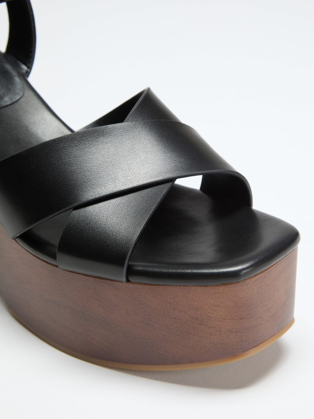 G Logo Sandals - Guess