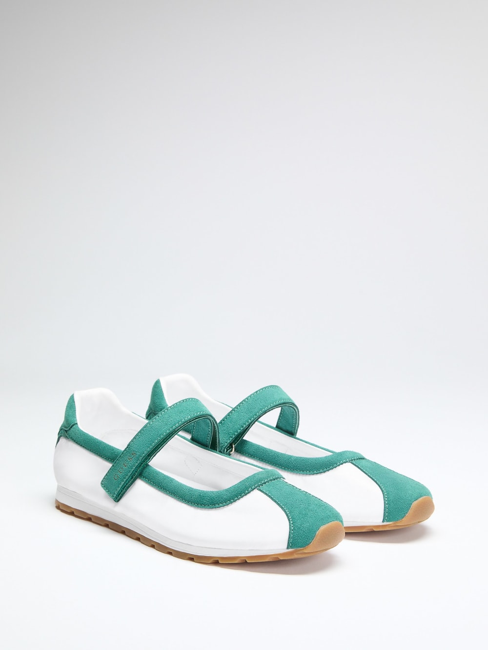 Treece logo ballet pump - Guess