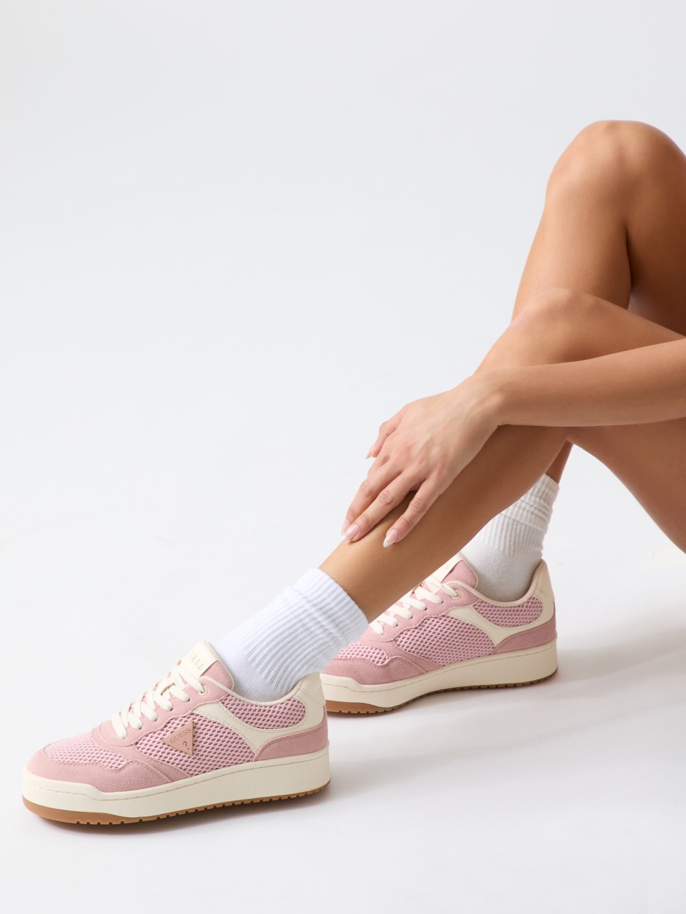 Miram Low-Top Sneakers - Guess