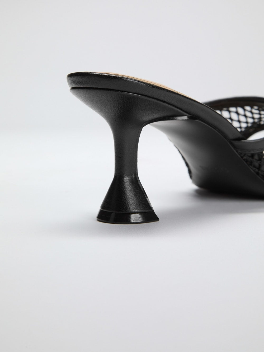 Kebba Mesh Sandals - Guess