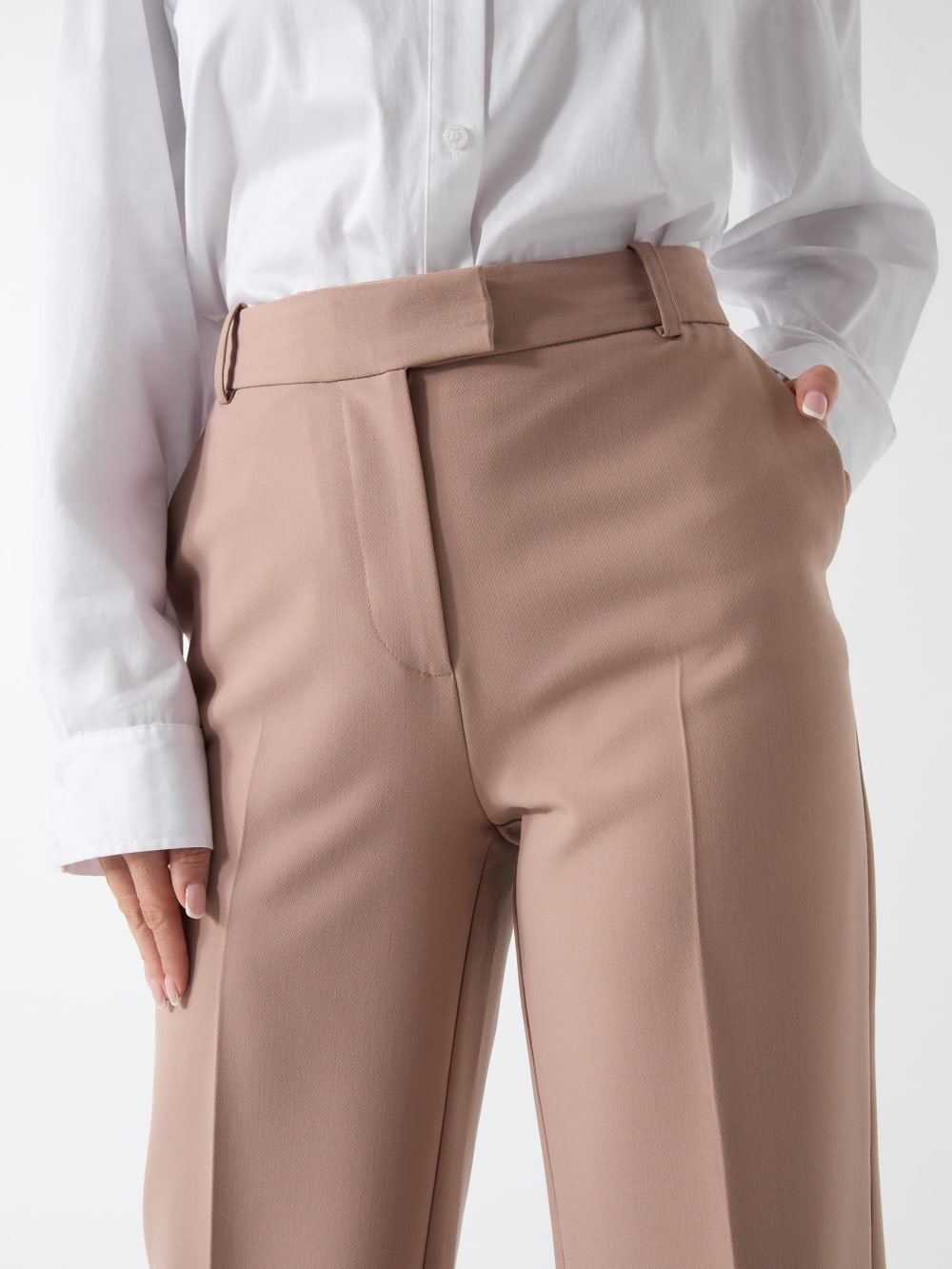 Dalia Straight Pant - Guess