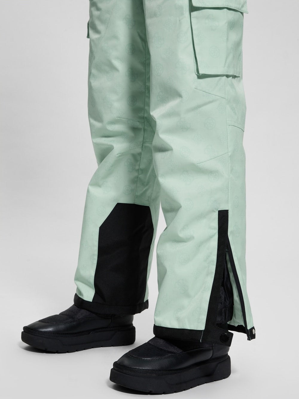 Eco Peony Cargo Ski Pants - Guess