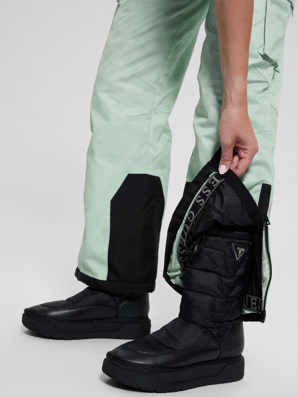 Eco Peony Cargo Ski Pants - Guess
