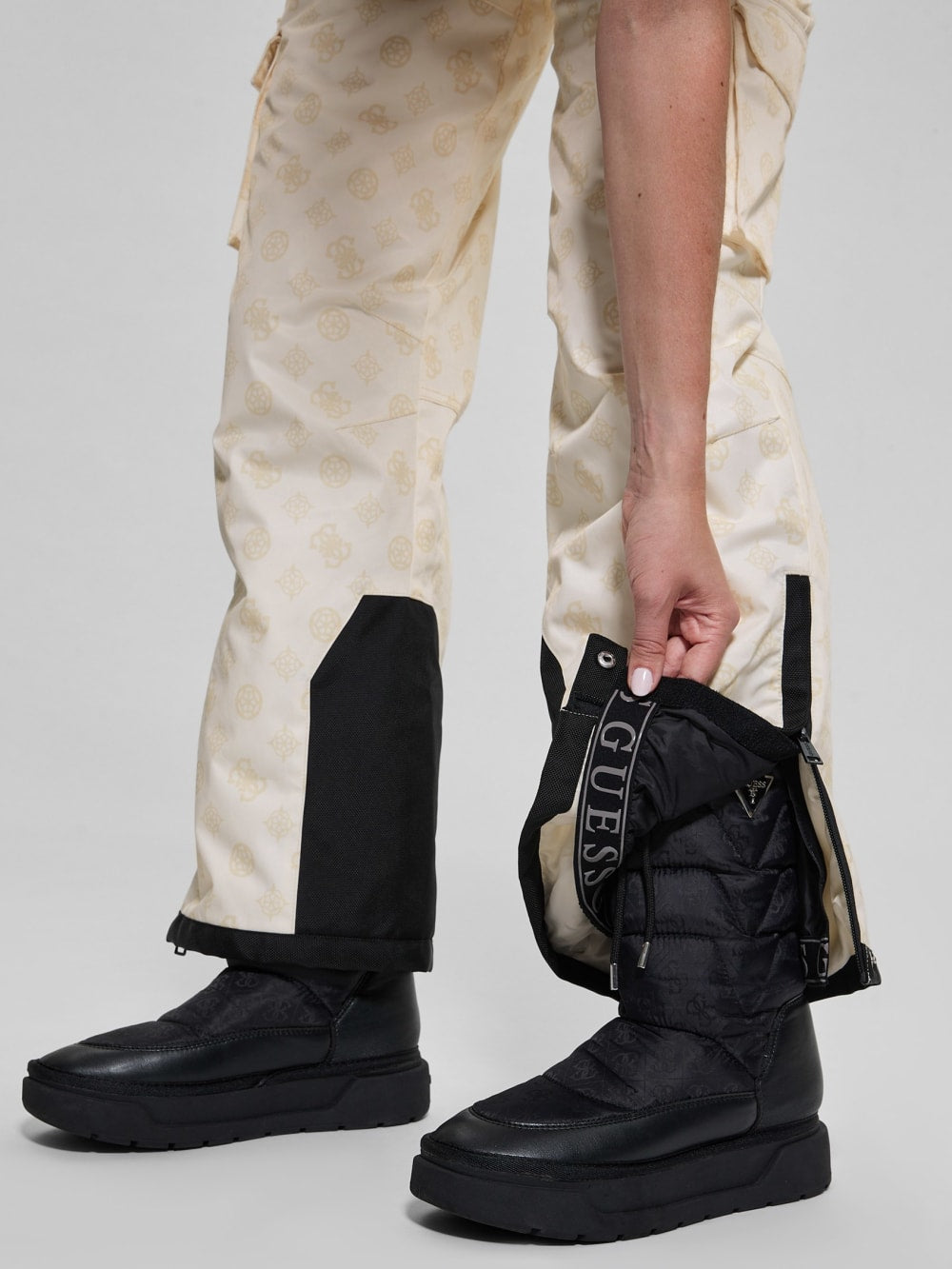 Eco Peony Cargo Ski Pants - Guess