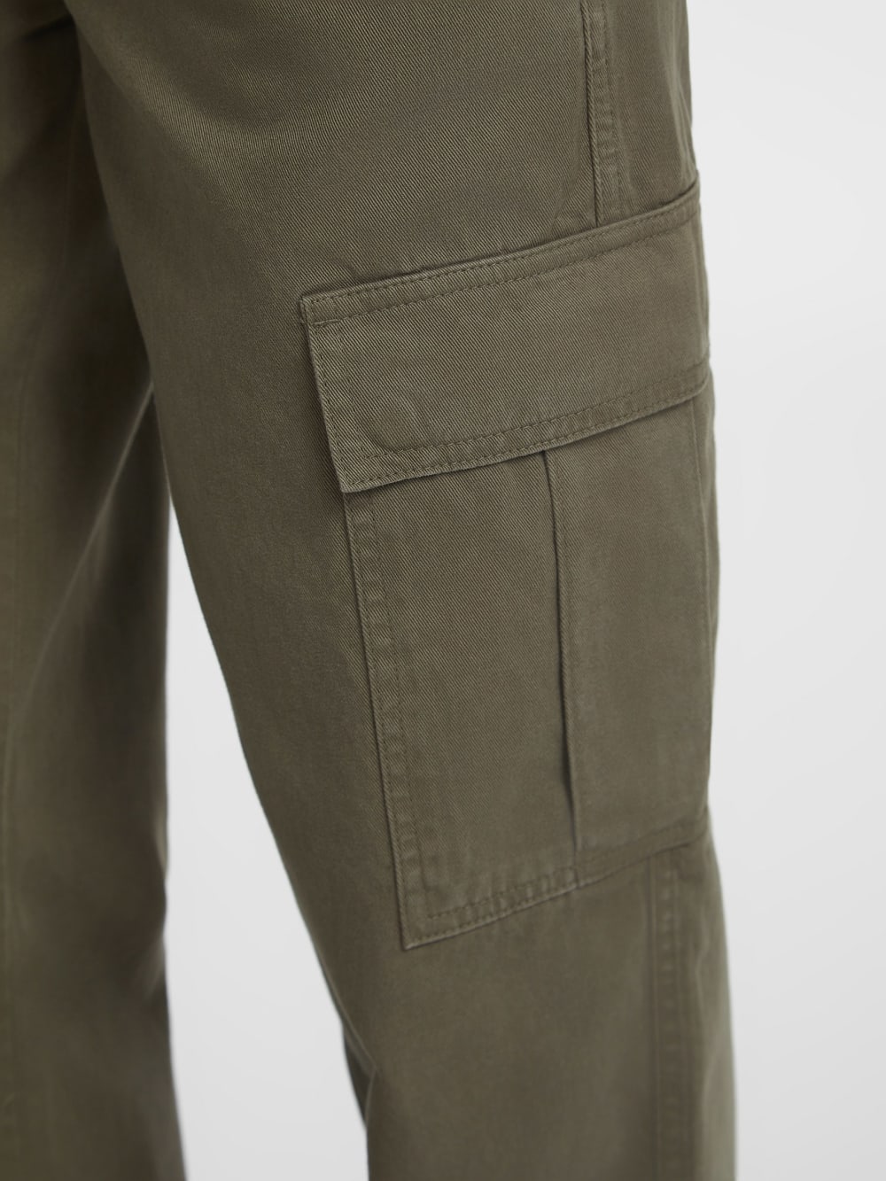 Cargo Chino Pants - Guess
