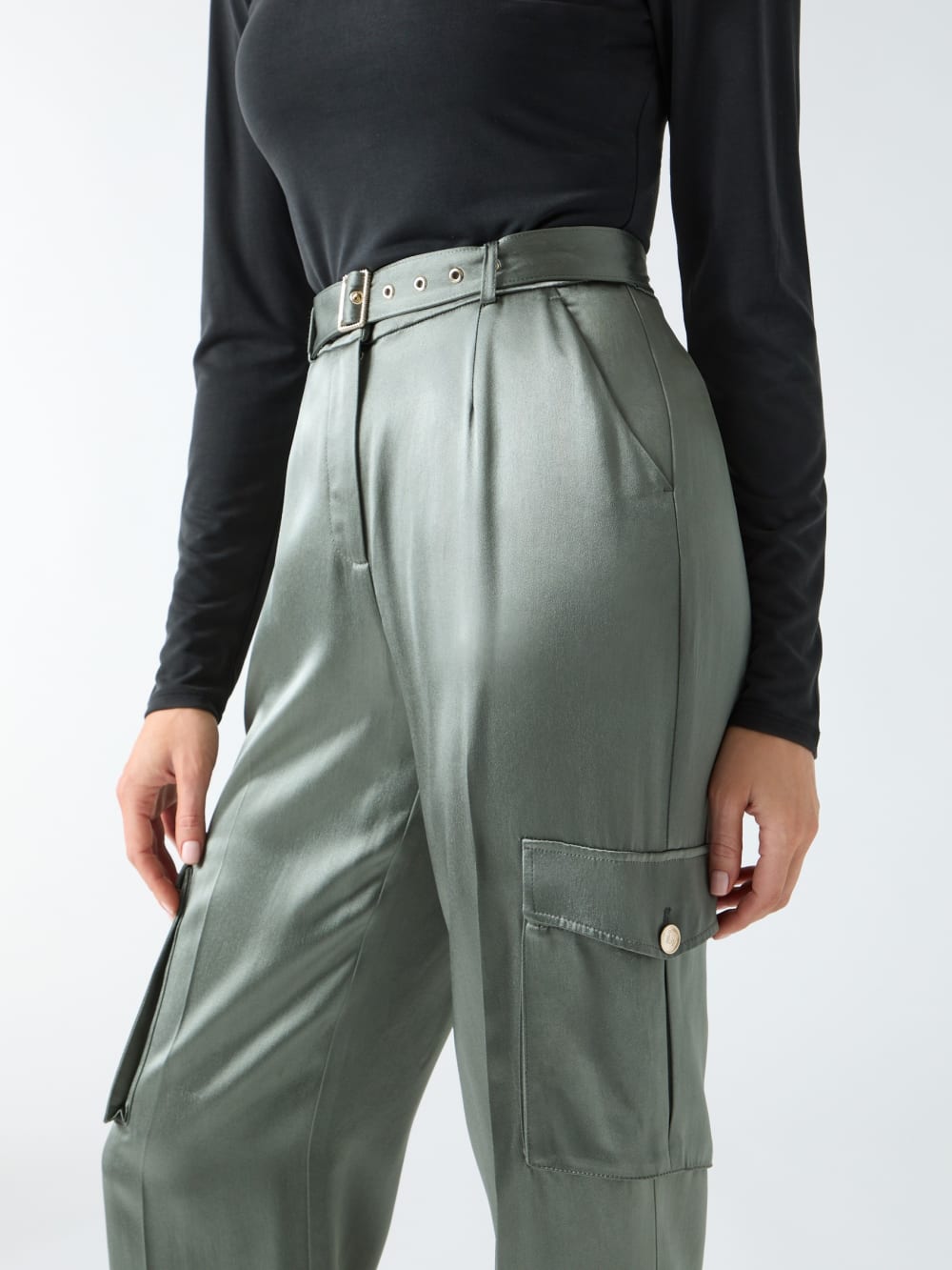 Fannie Satin Cargo Pant - Guess