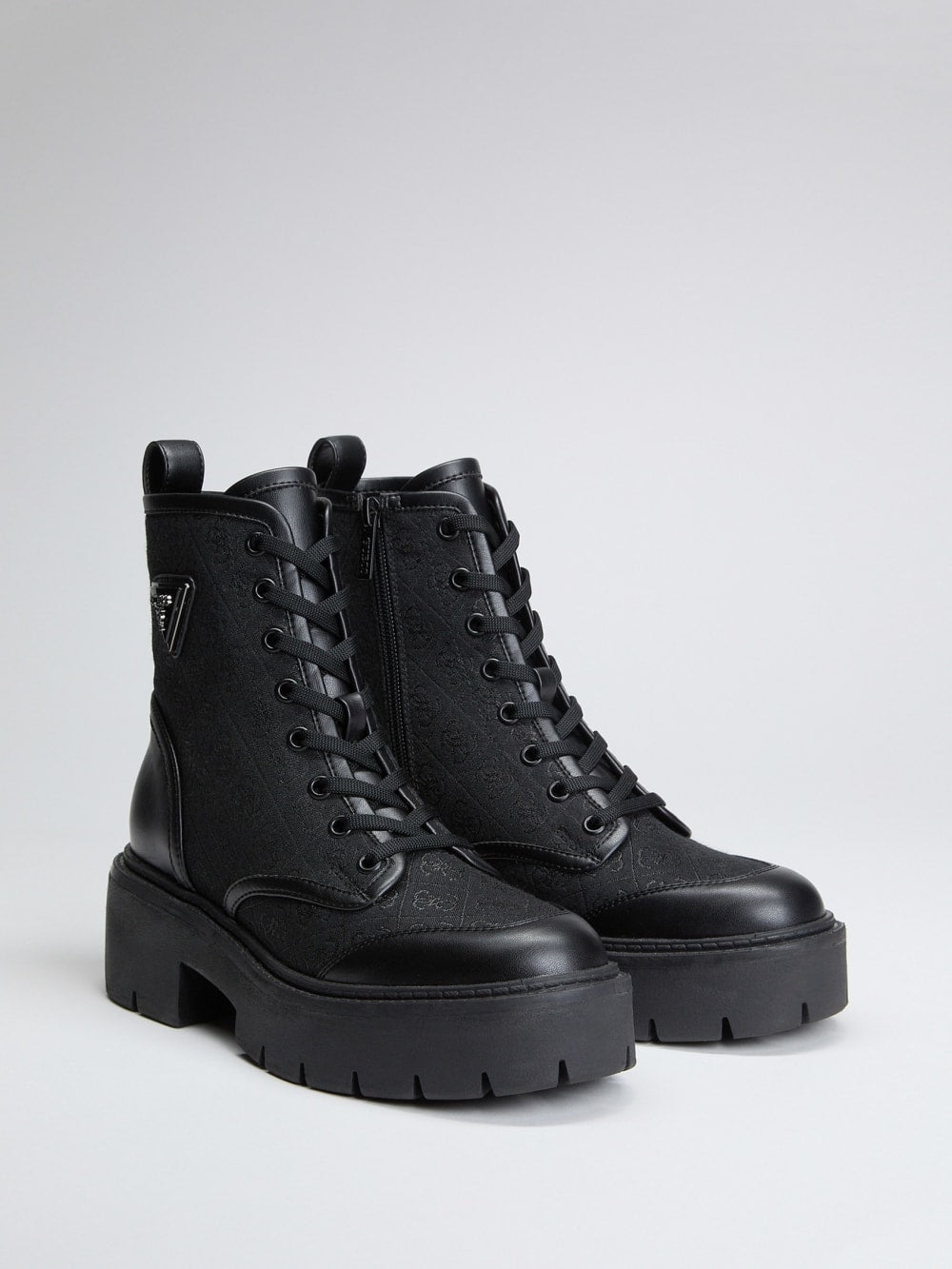 Yarini Platform Combat Boots - Guess