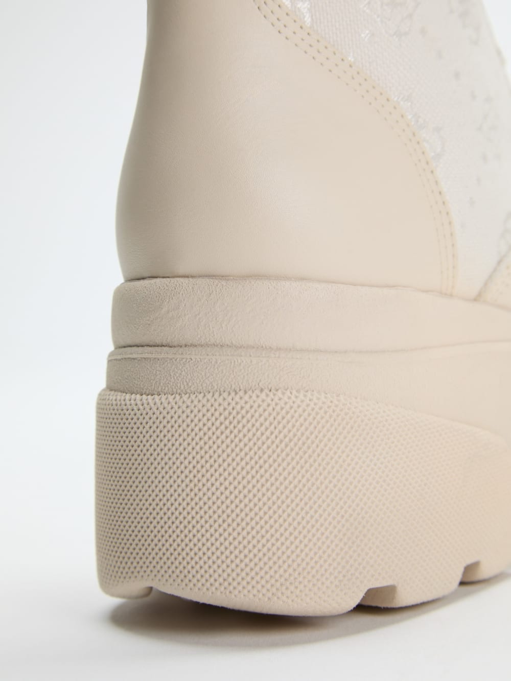 Yarini Platform Combat Boots - Guess
