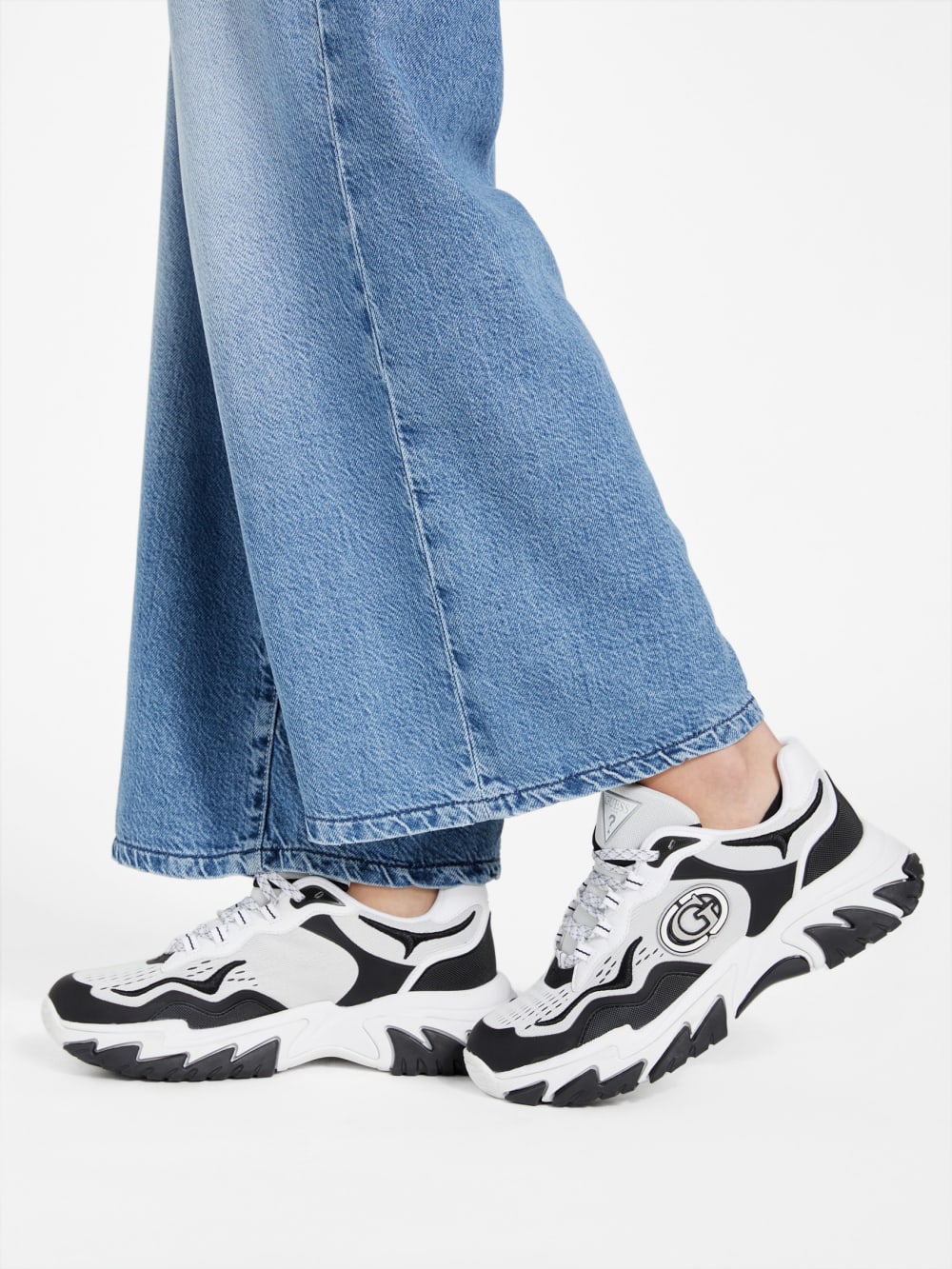 Nennzo Lace-Up Chunky Sneakers - Guess