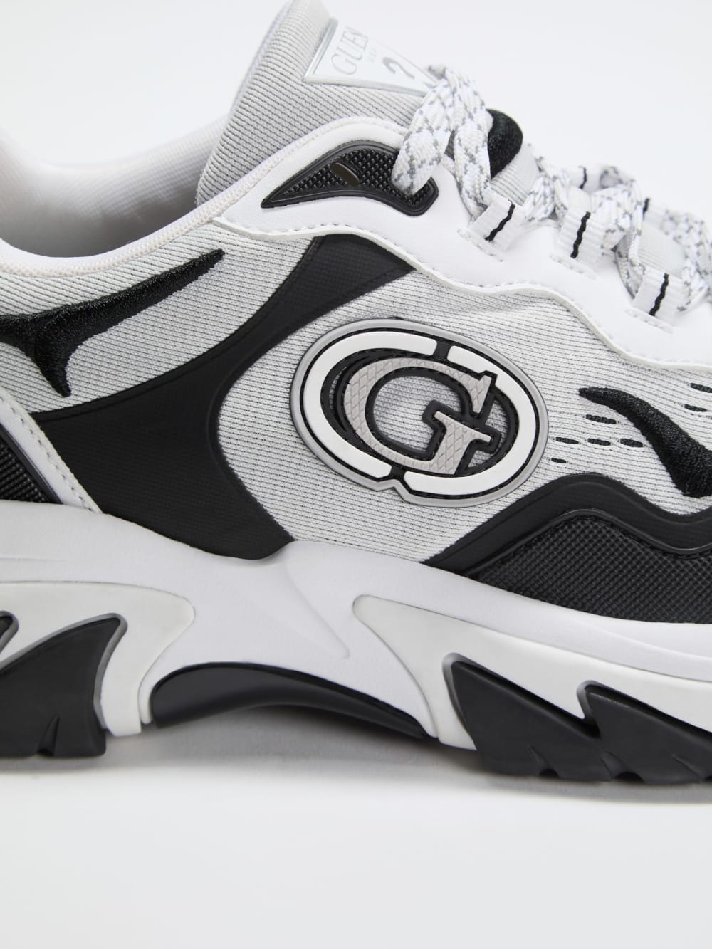 Nennzo Lace-Up Chunky Sneakers - Guess
