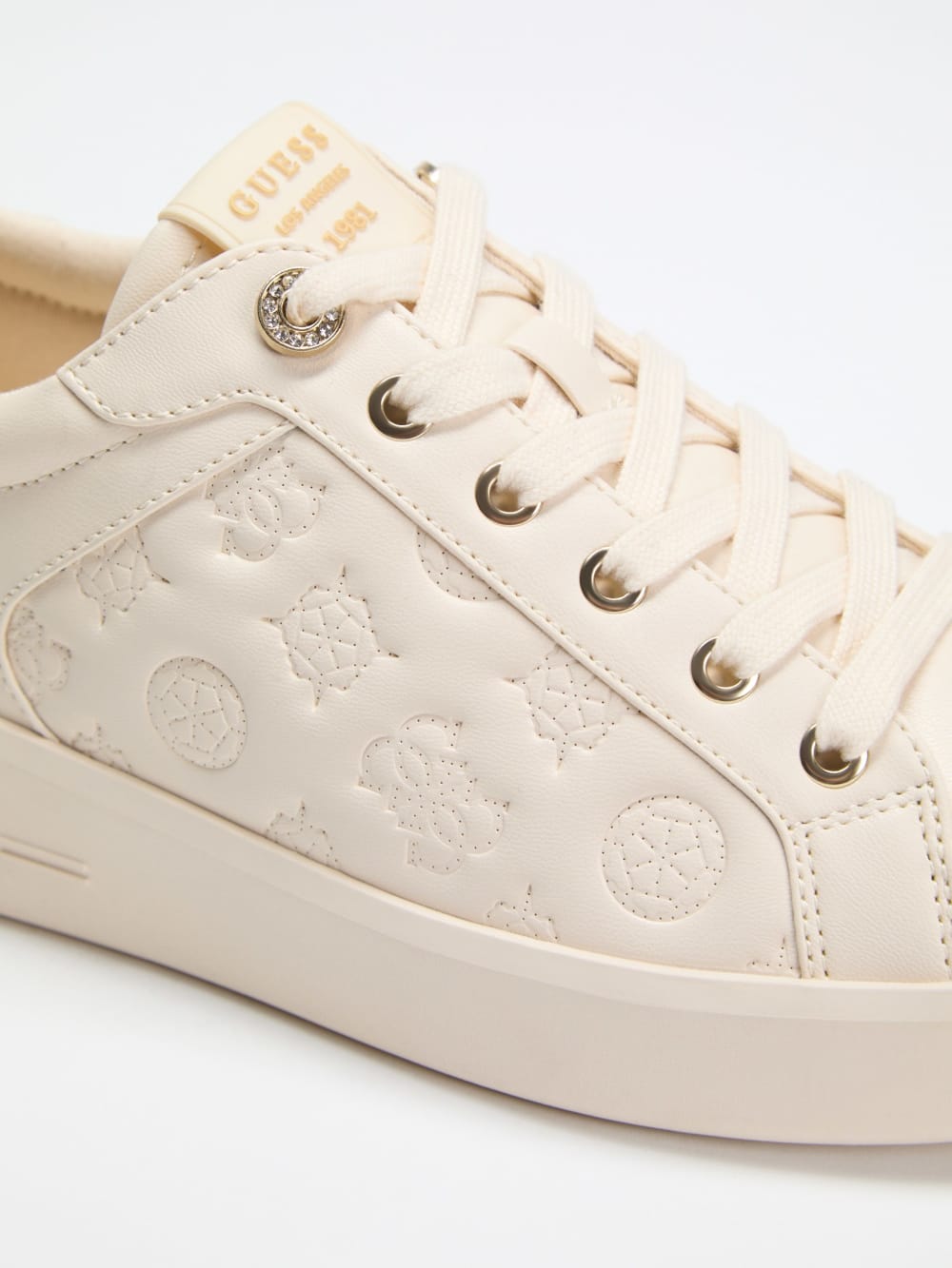 Ronii Debossed Peony Low-Top Sneakers - Guess