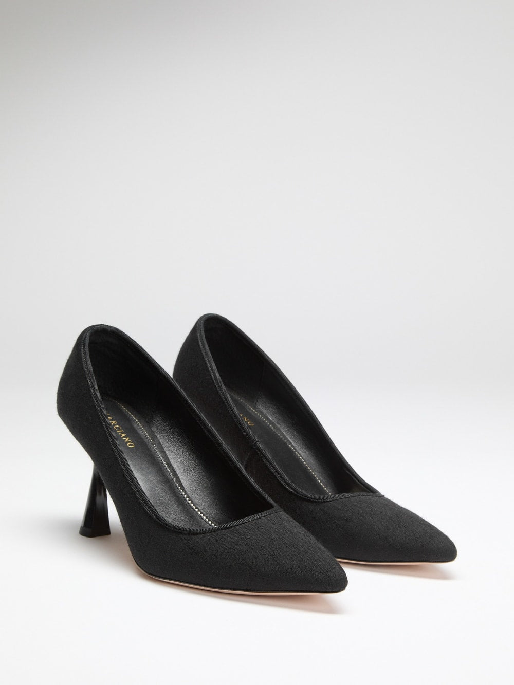 Monogram Court Pump - Guess