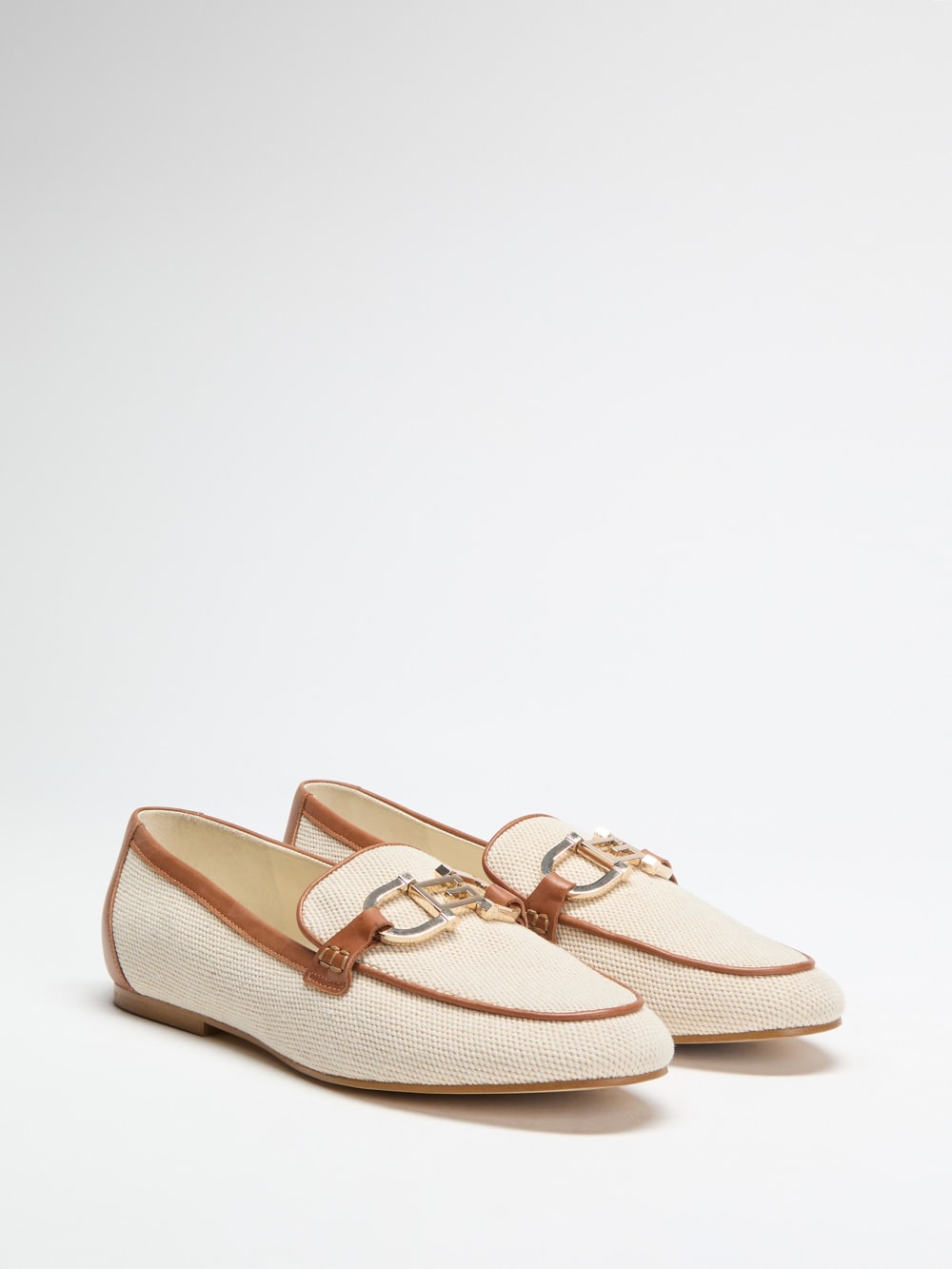 Isaac Loafers - Guess