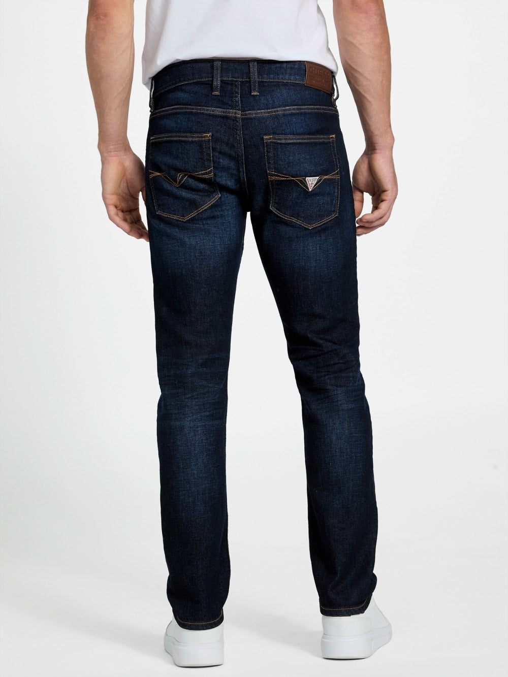 Eco Finnley Slim-Fit Tapered Jeans - Guess