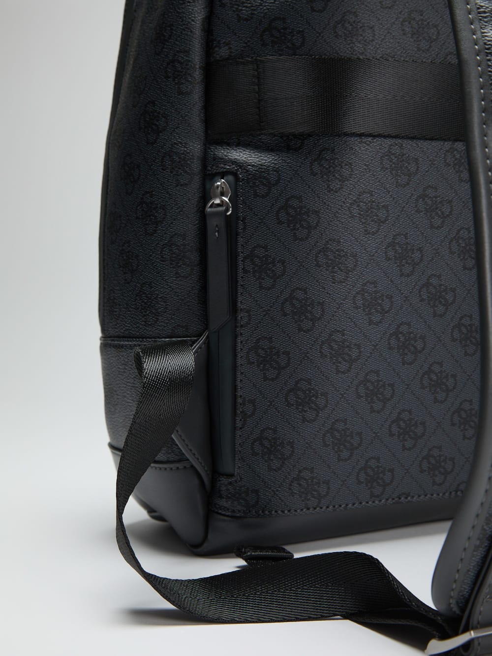 Milano Quattro G Backpack - Guess