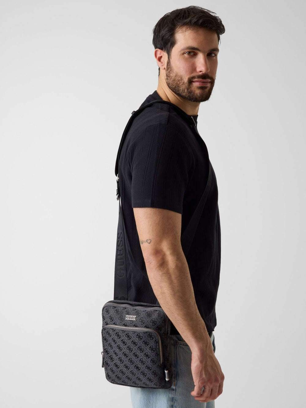 Boston Quattro G Flat Crossbody - Guess