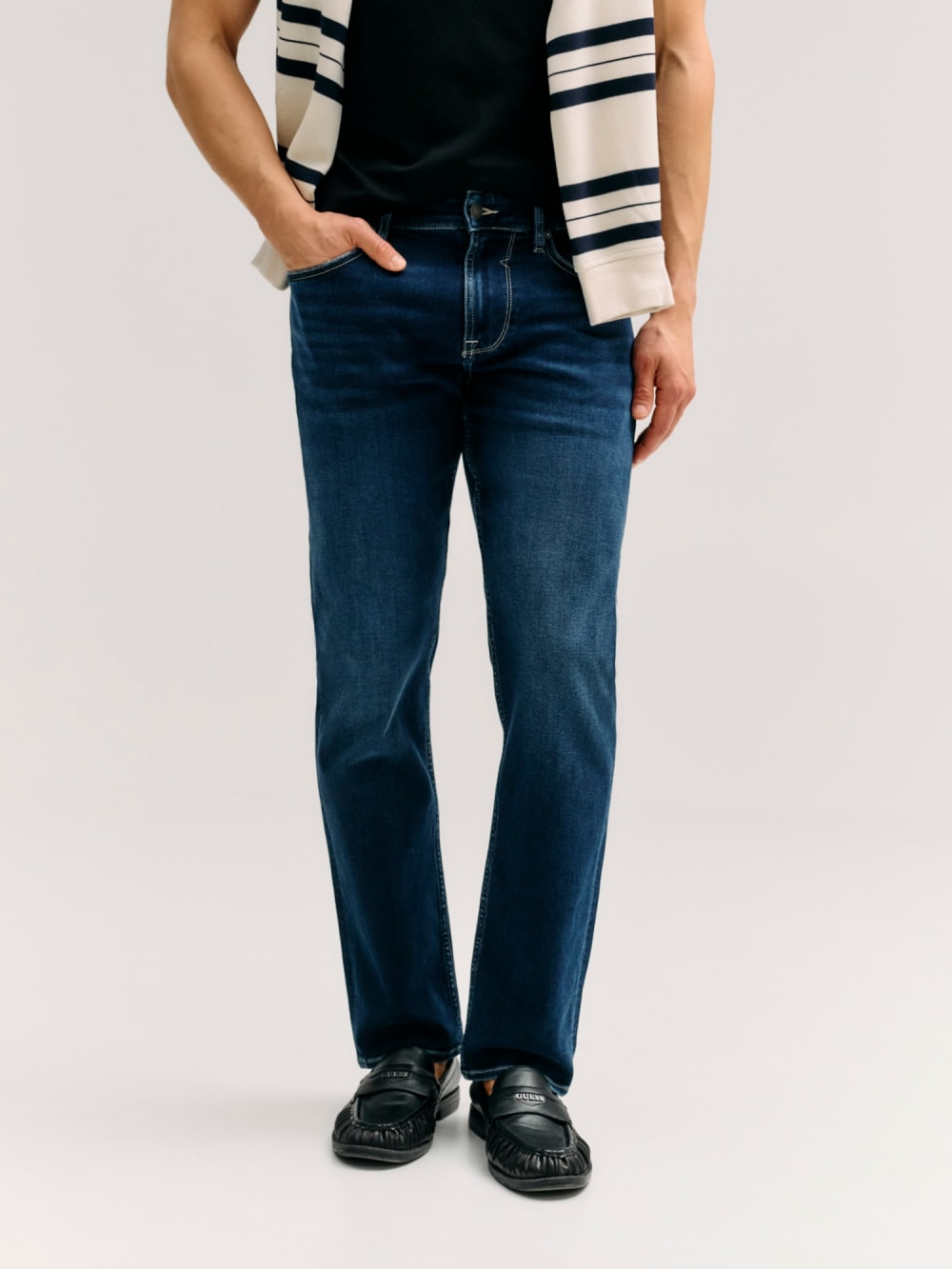 Finnley straight jeans - Guess