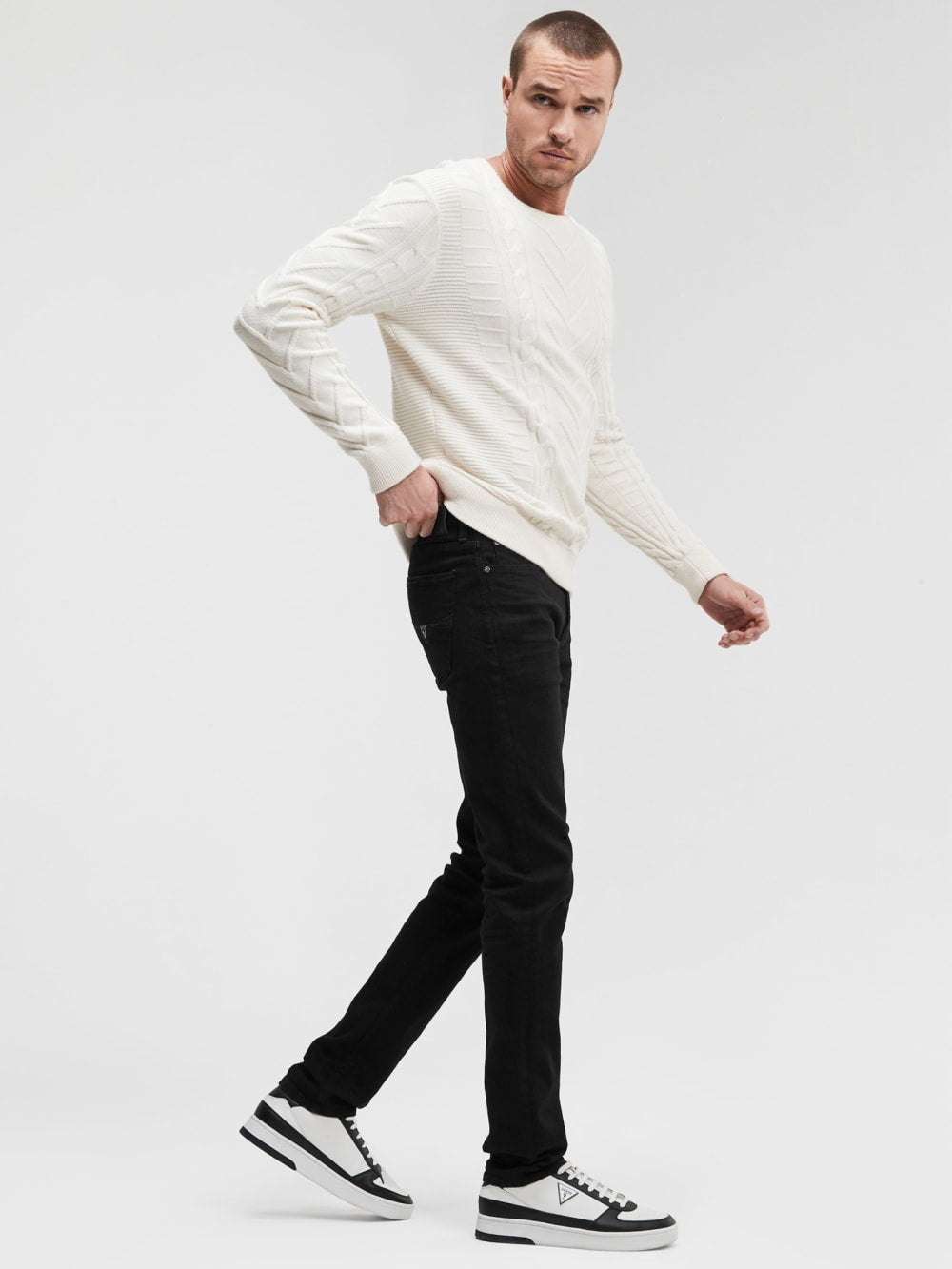 Eco Slim-Fit Tapered Jeans - Guess